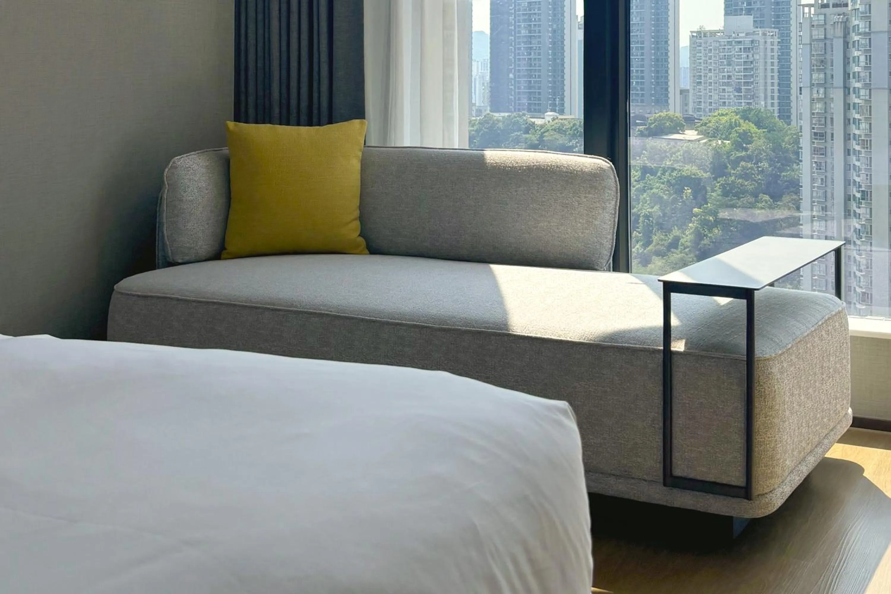 Seating area in Holiday Inn & Suites Chongqing Nanan by IHG