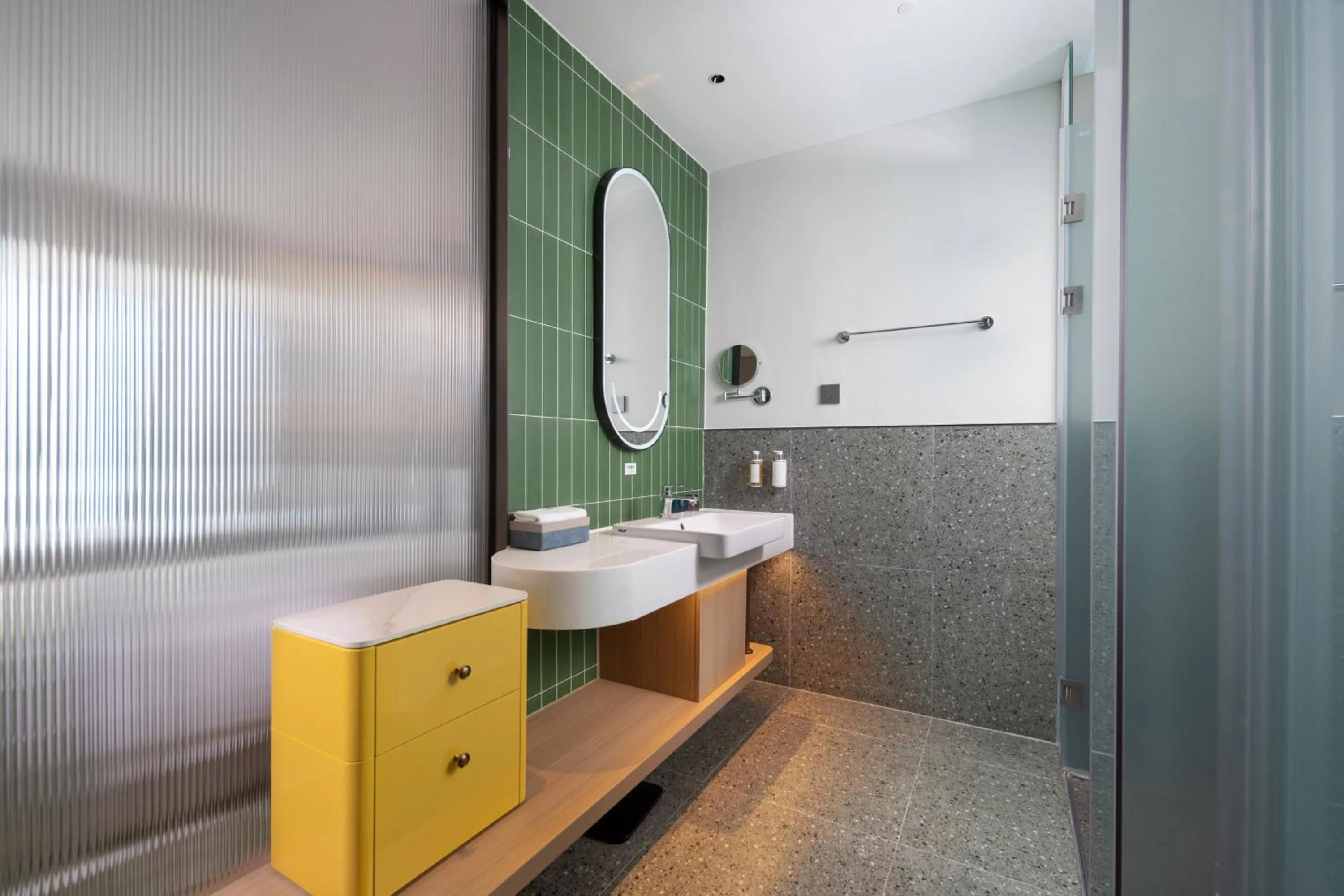 Shower in Holiday Inn & Suites Chongqing Nanan by IHG