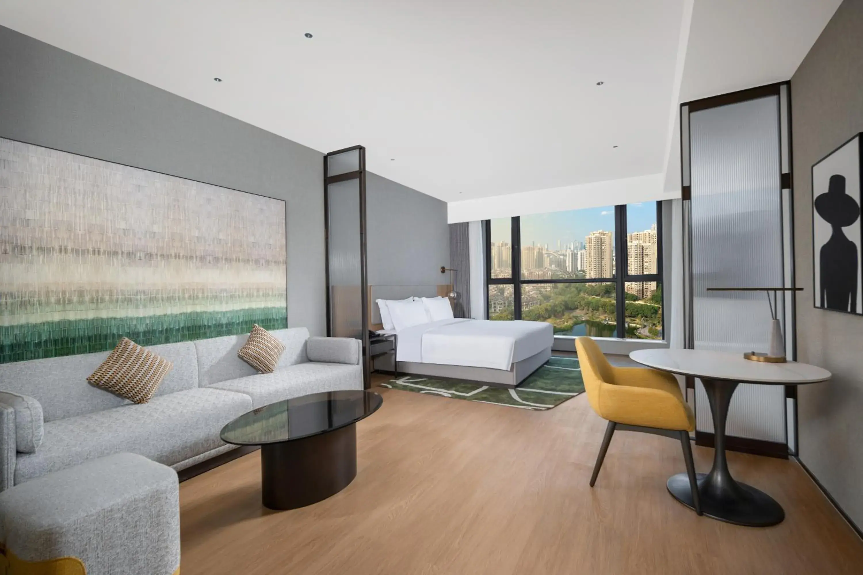 King Suite with Lake View in Holiday Inn & Suites Chongqing Nanan by IHG King Suite with Lake View in Holiday Inn & Suites Chongqing Nanan by IHG