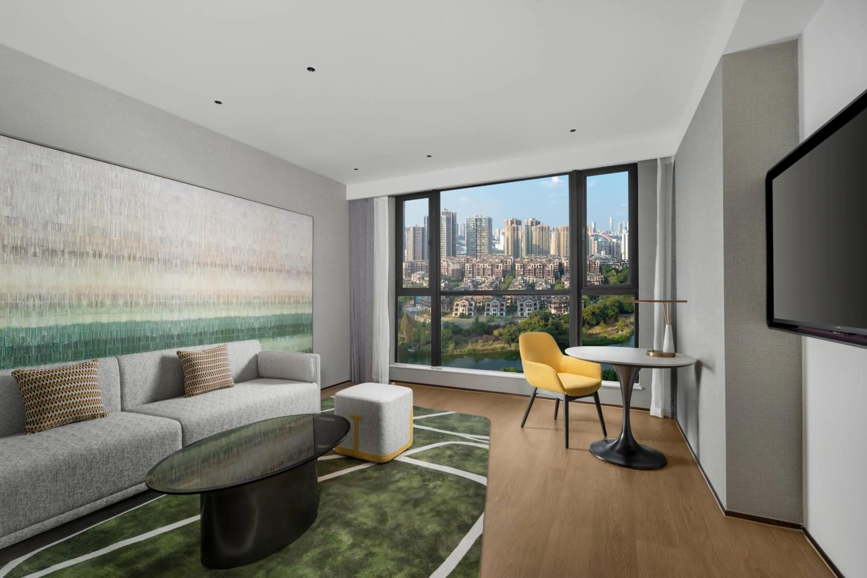 TV and multimedia in Holiday Inn & Suites Chongqing Nanan by IHG