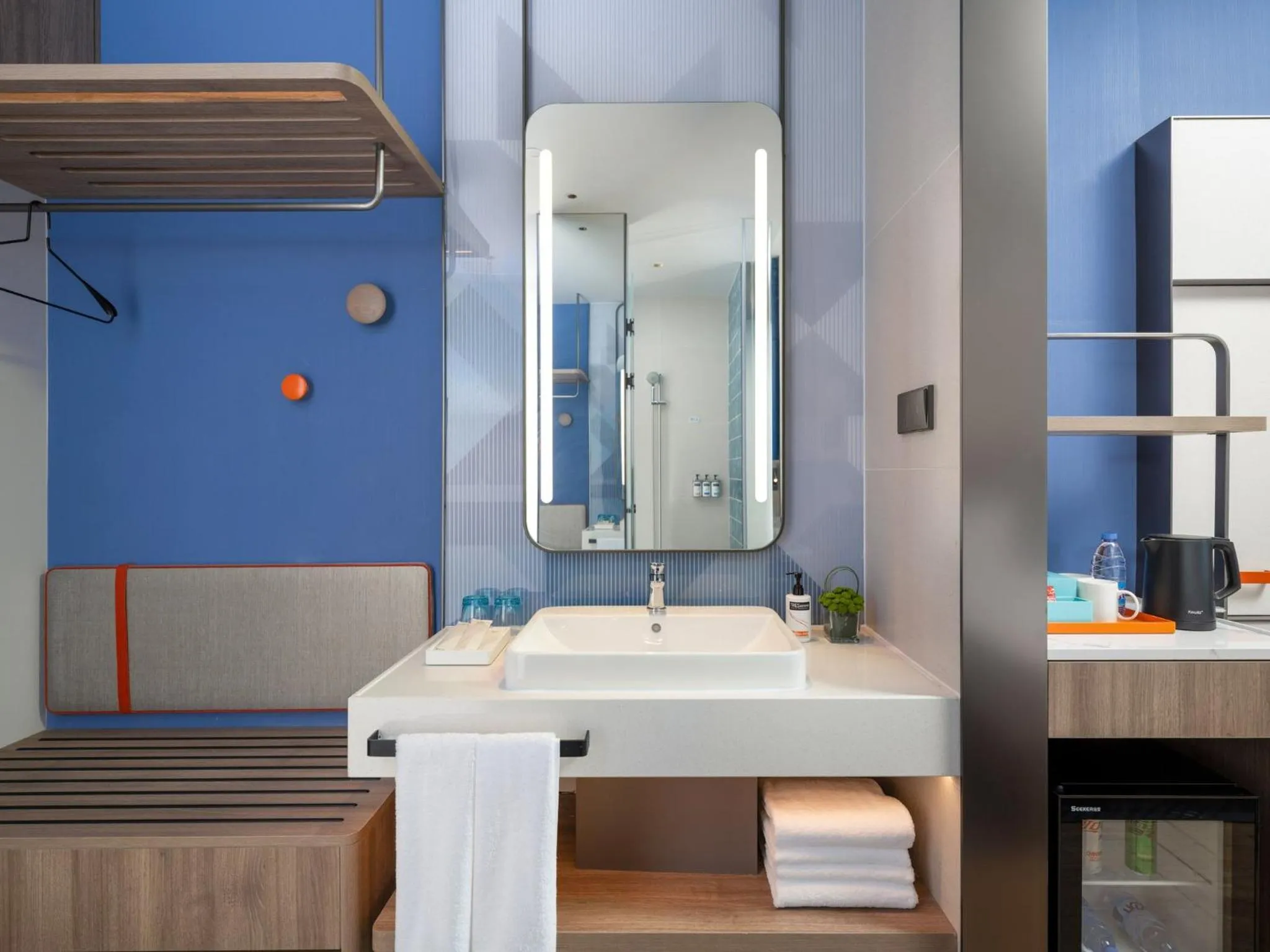 Photo of the whole room in Holiday Inn Express Changzhou Henglin by IHG