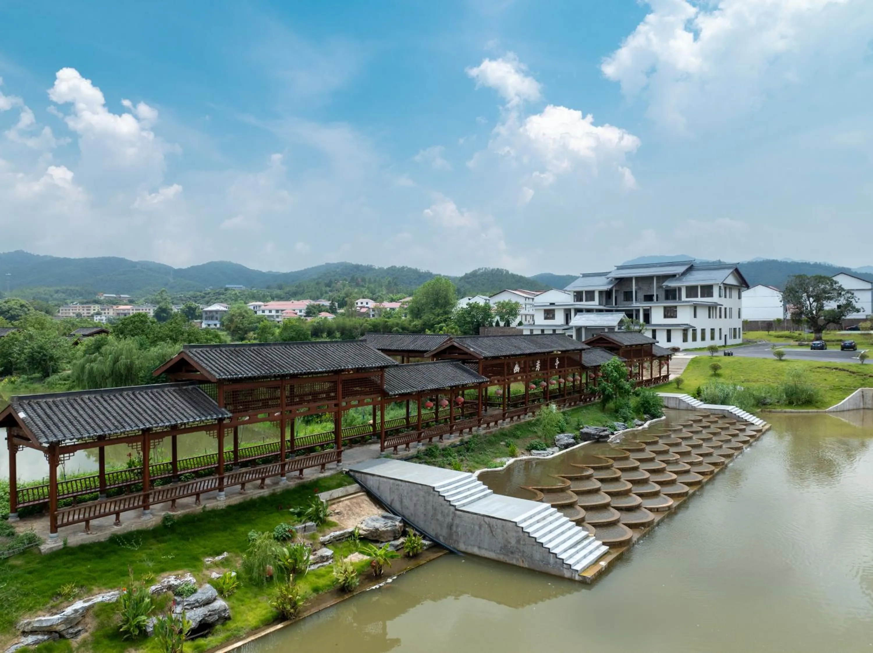 Property building in Holiday Inn Ganzhou Orchid Town by IHG