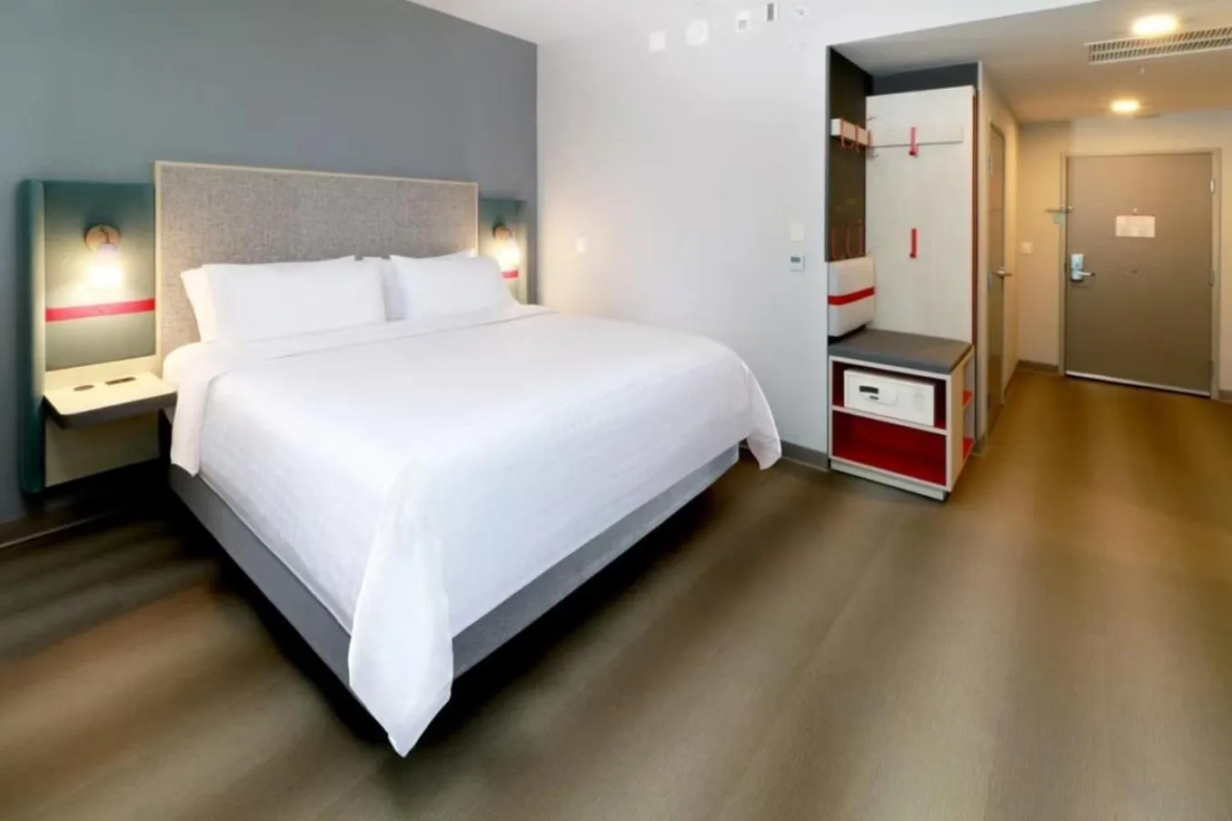 Photo of the whole room, Bed in Avid Hotel Querétaro Centro Sur by IHG