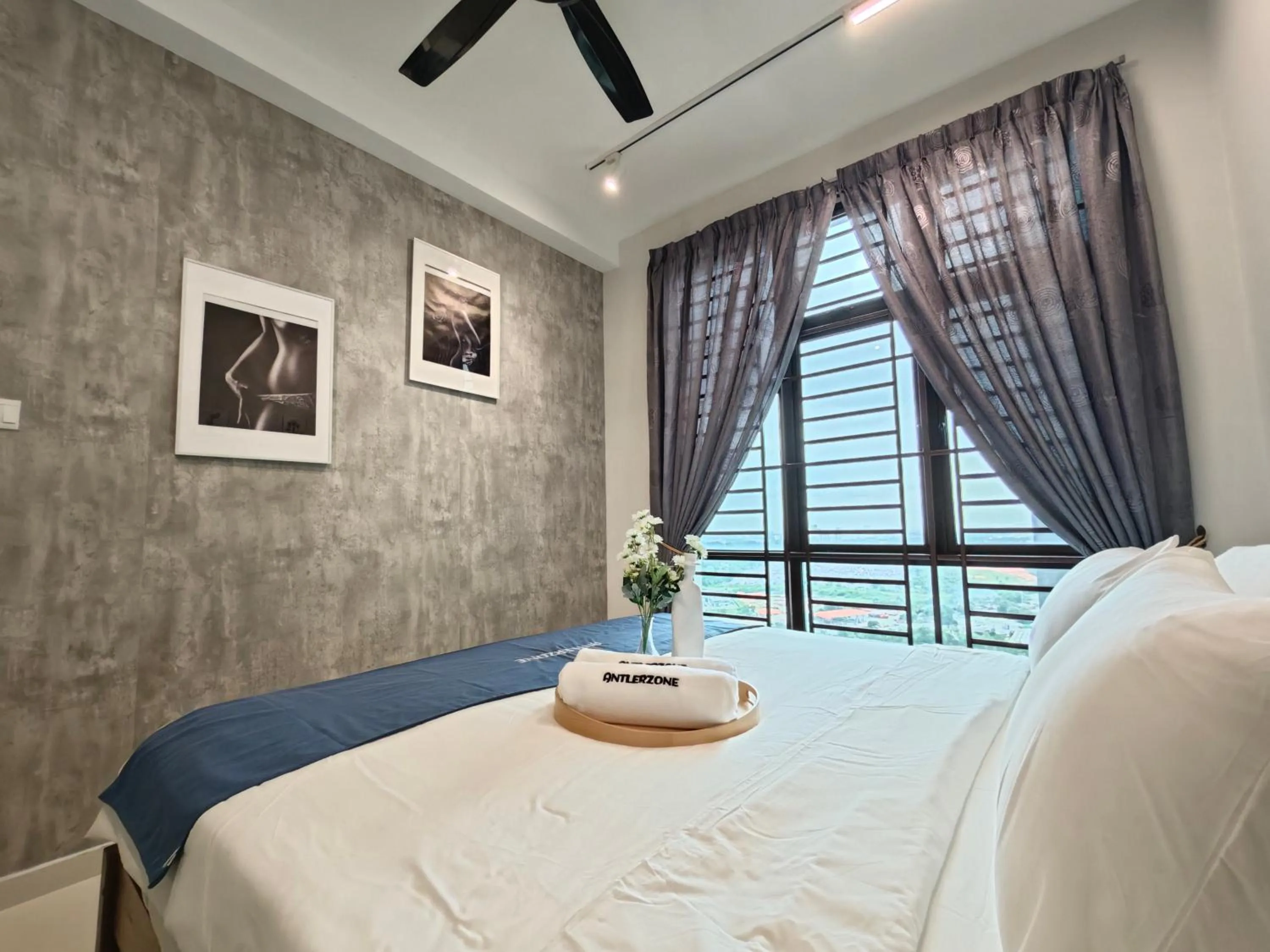 Bedroom, Bed in Kempas Dsummit Residences by Antlerzone