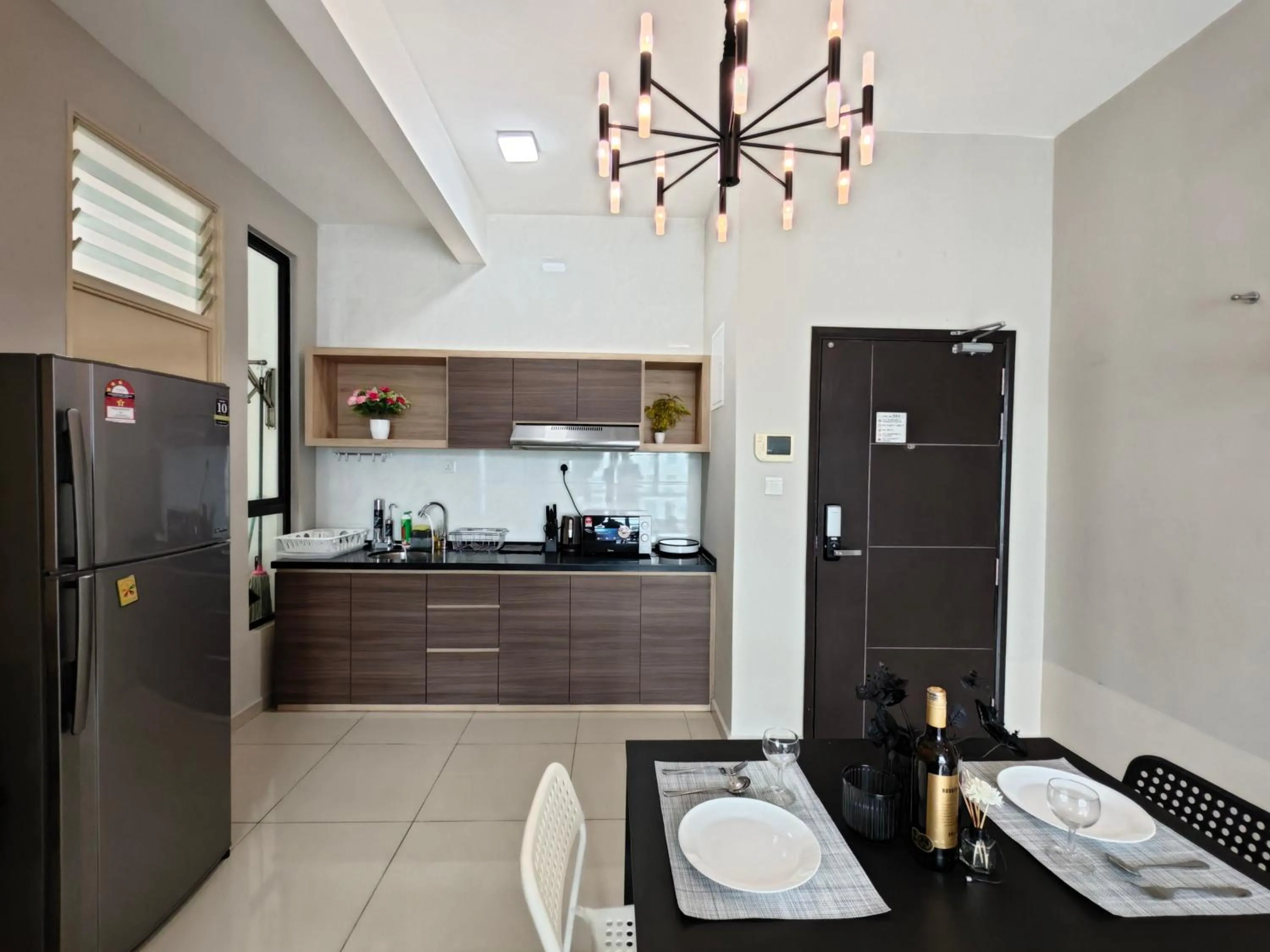 Kitchen or kitchenette in Kempas Dsummit Residences by Antlerzone
