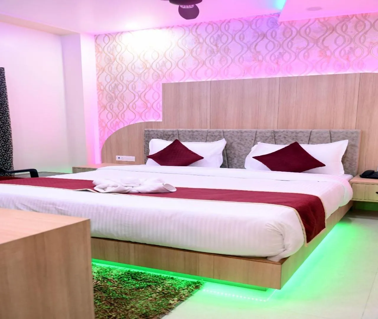 Bed in Hotel Shankara Residency