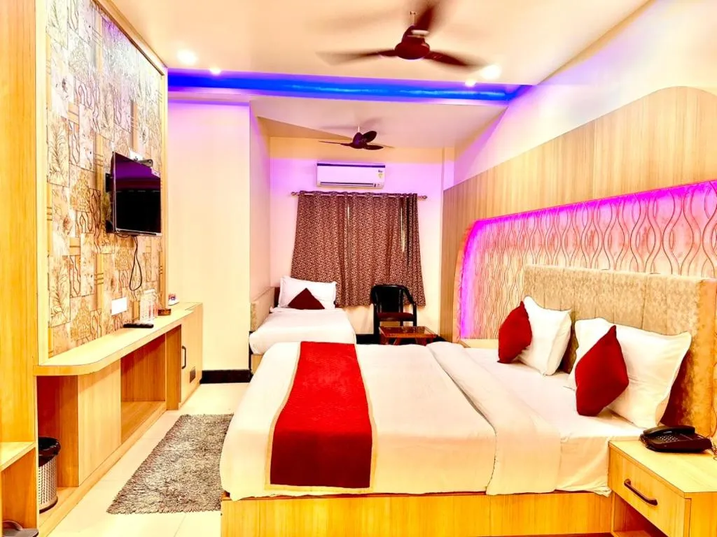 Bed in Hotel Shankara Residency