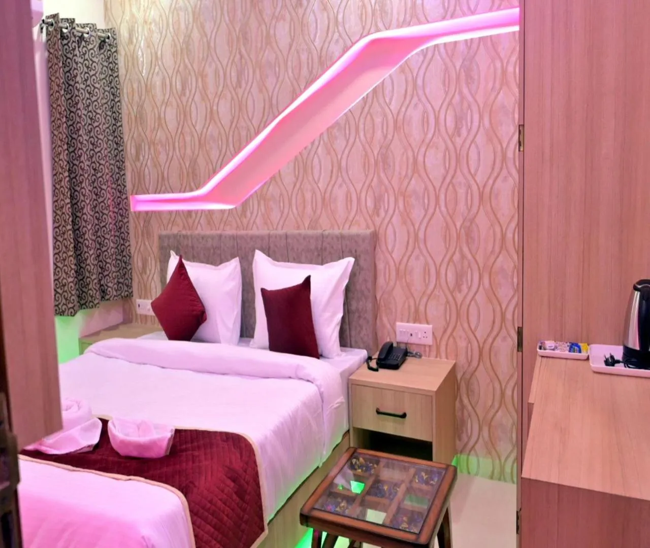 Bed in Hotel Shankara Residency