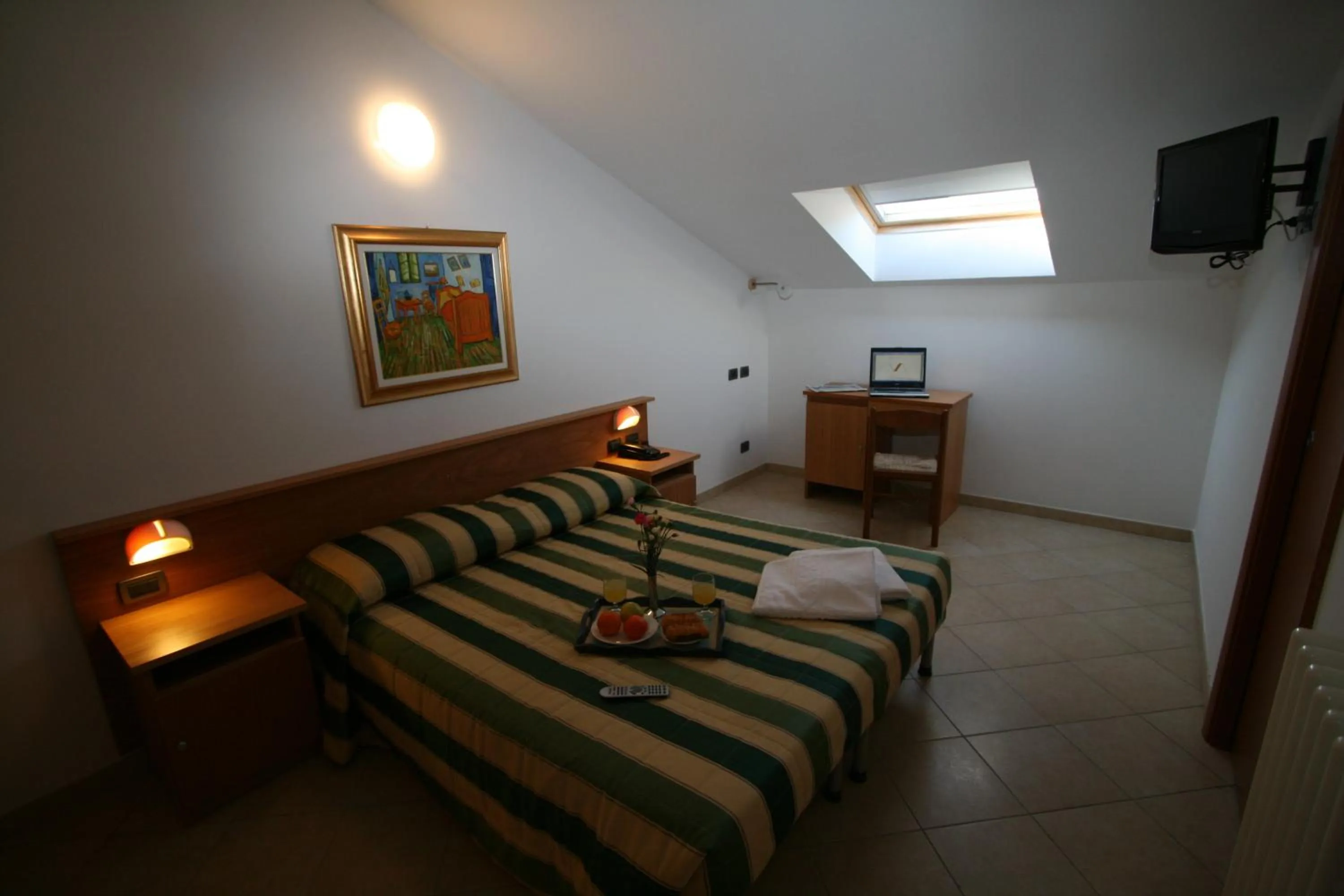Photo of the whole room, Bed in Albergo Villa Ada