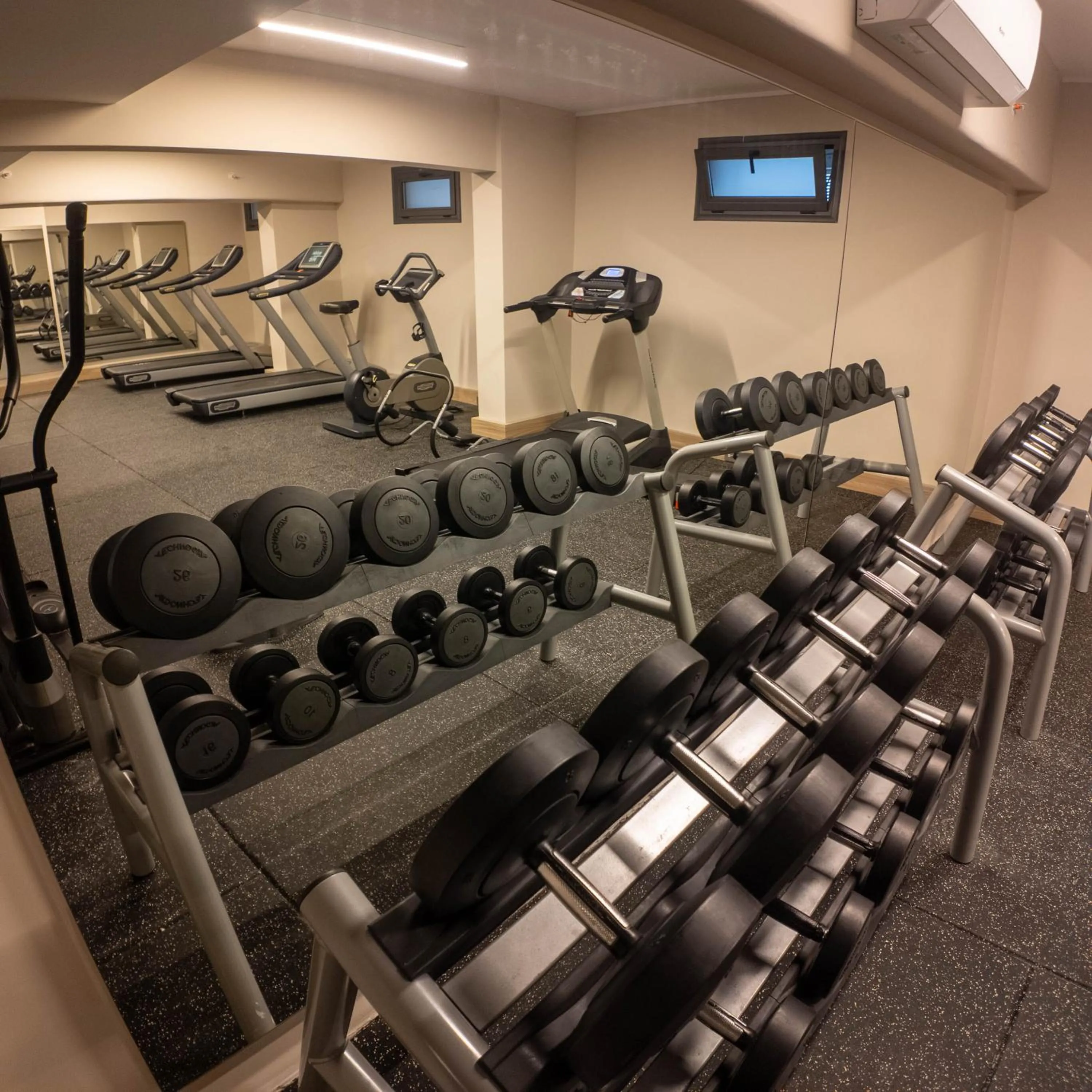 Fitness centre/facilities in Blue Bay Style