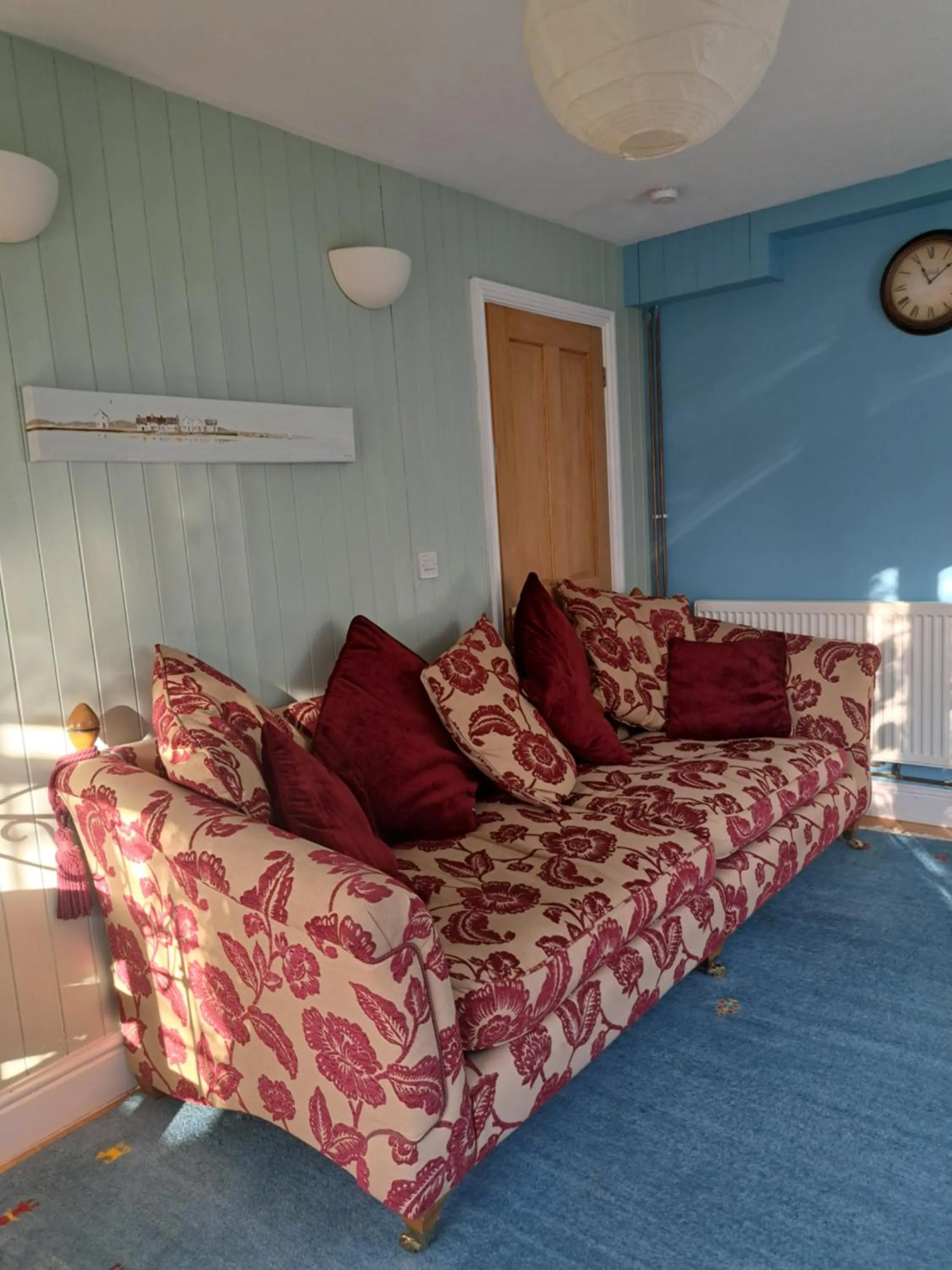 Living room in The Summer Room