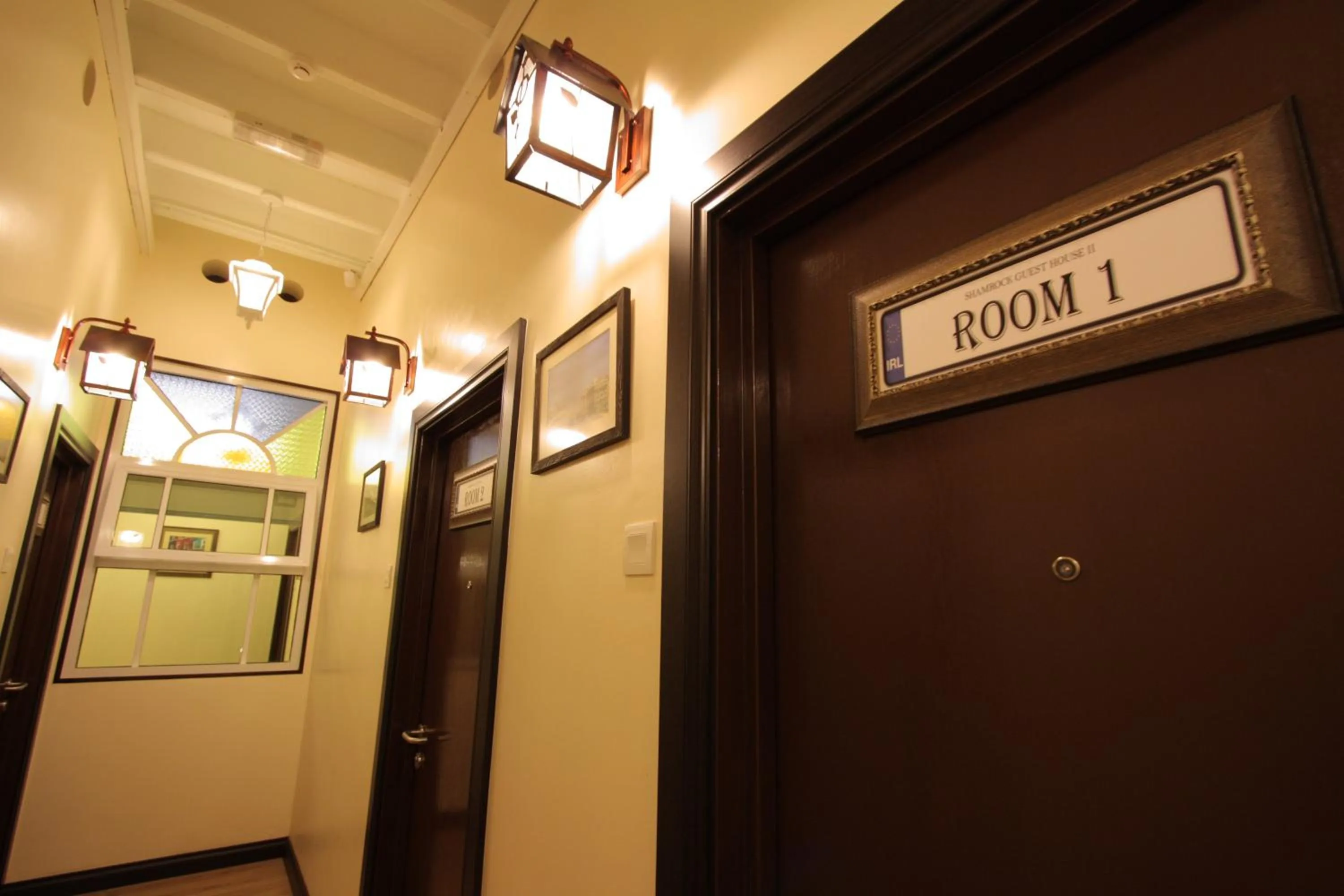 Area and facilities in Shamrock Guest House II