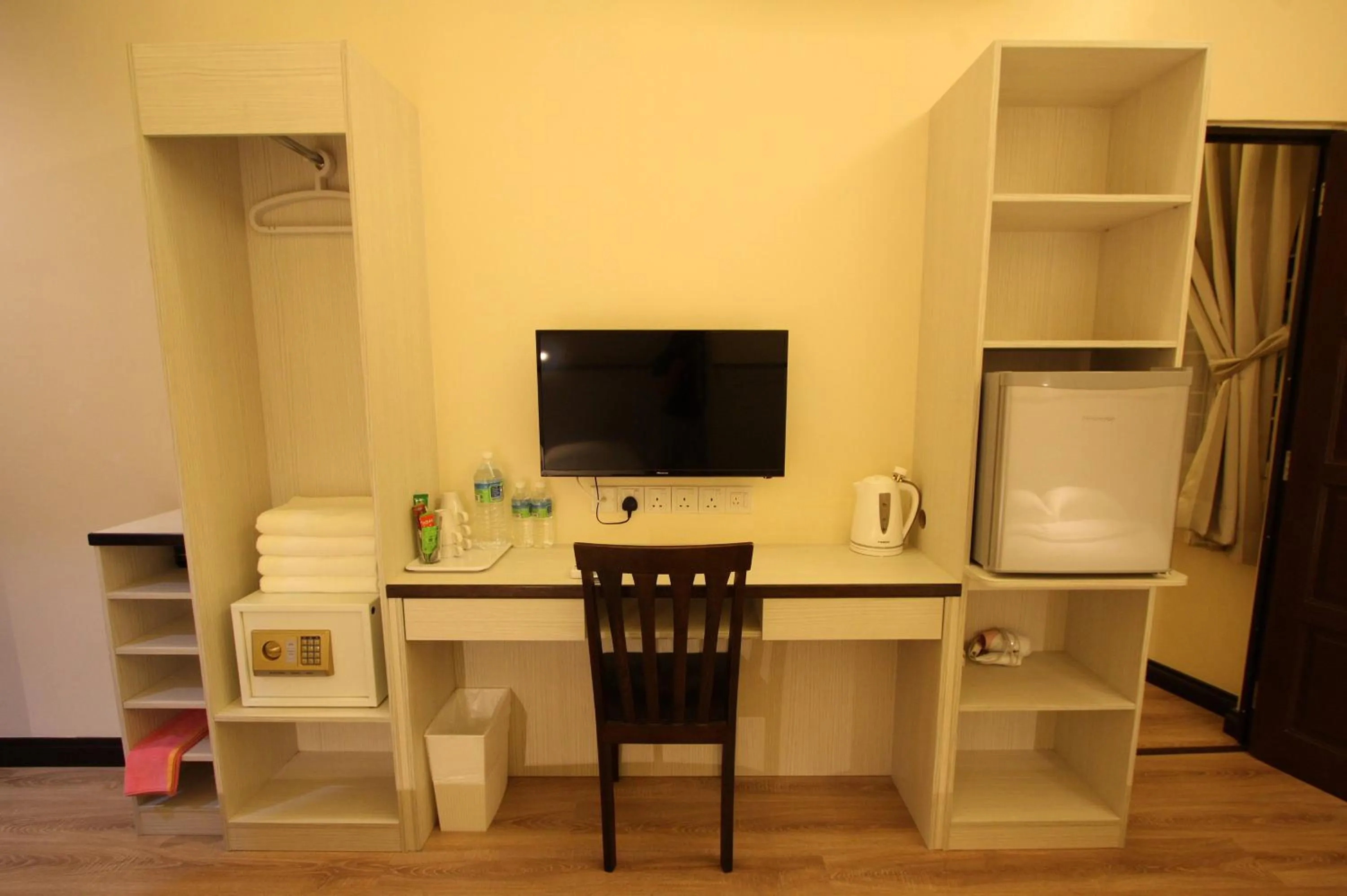 Bedroom in Shamrock Guest House II