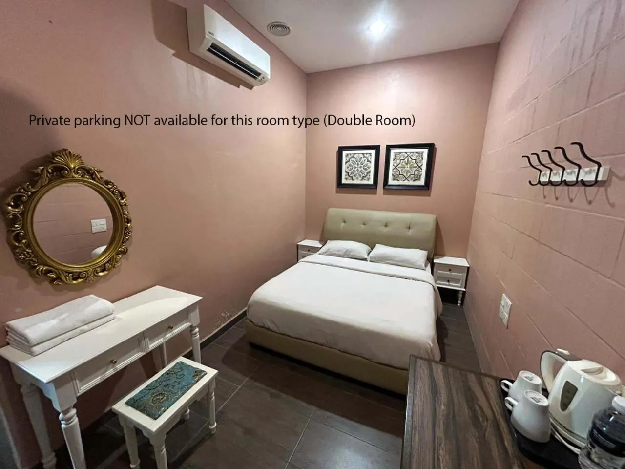 Bed in Shamrock Guest House II