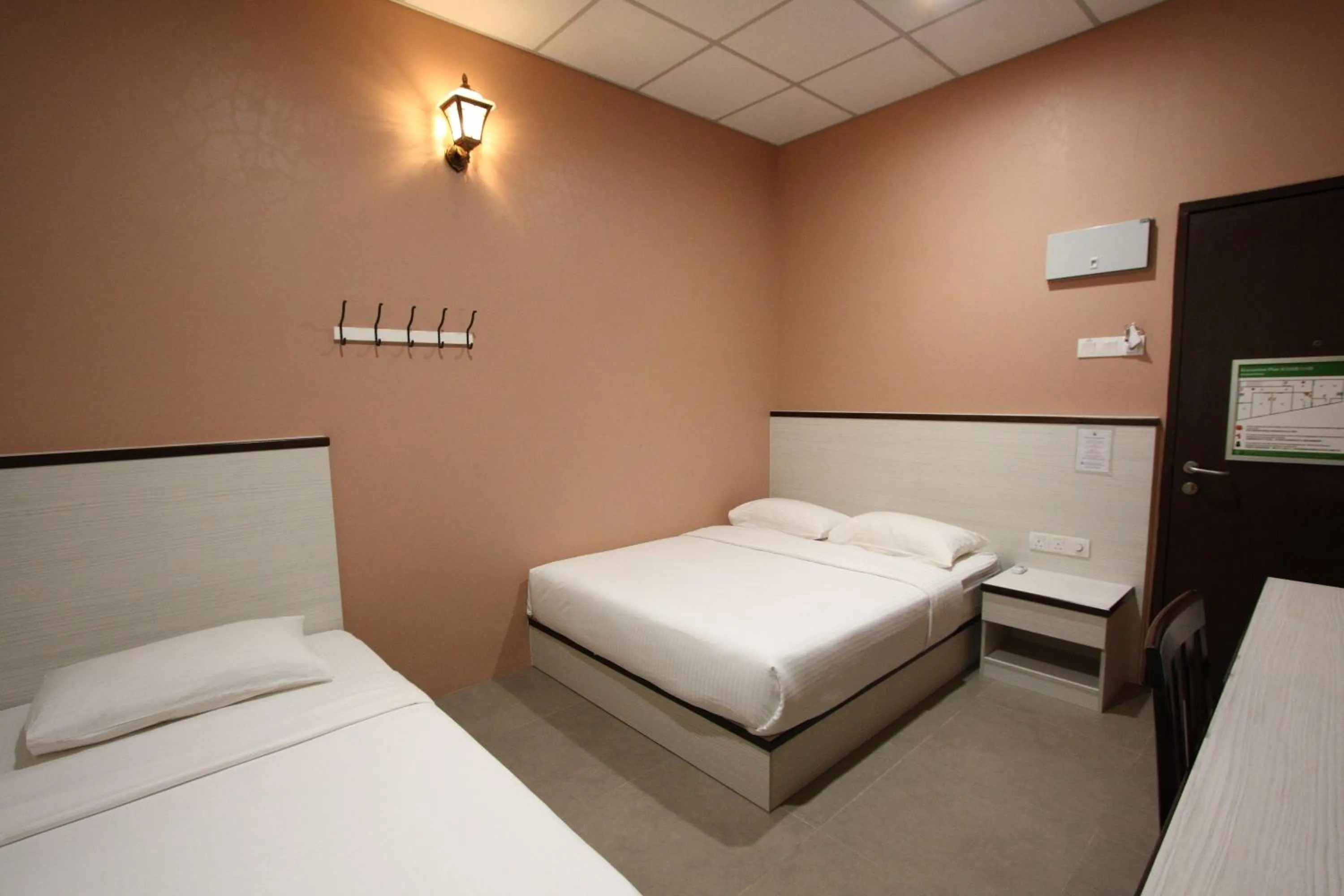 Bedroom, Bed in Shamrock Guest House II