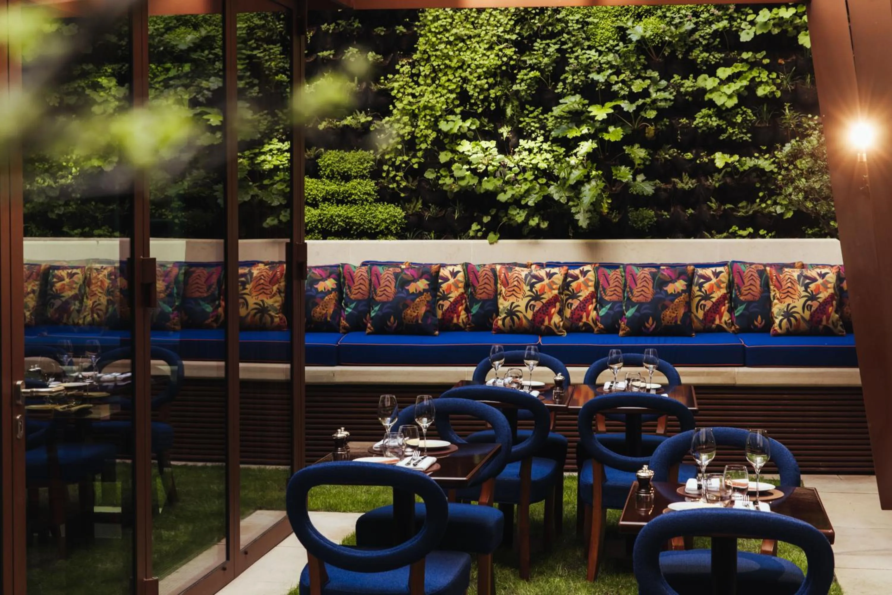 Restaurant/places to eat in Maison Barrière Vendôme