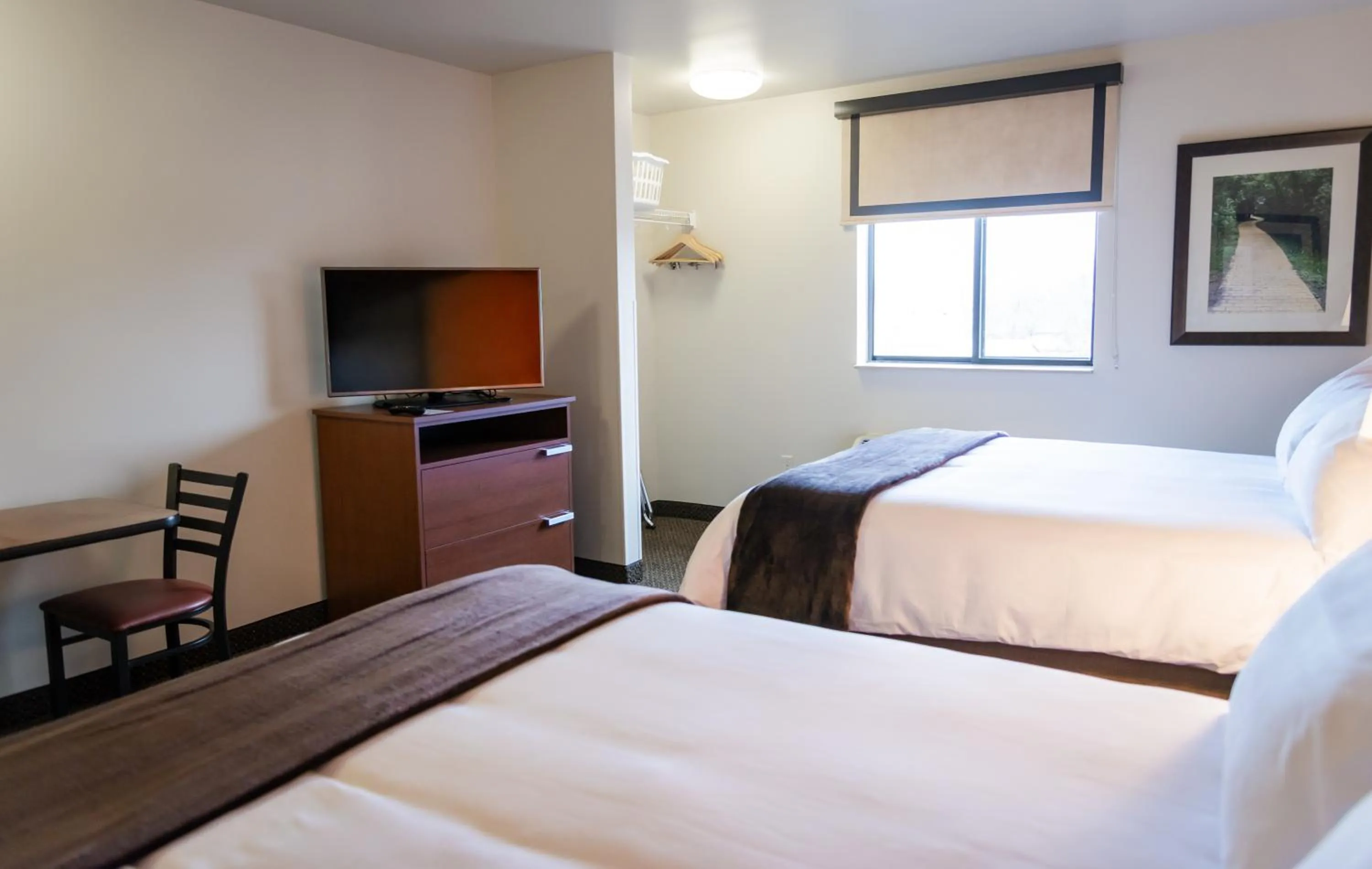 Bed in My Place Hotel-Cheyenne, WY