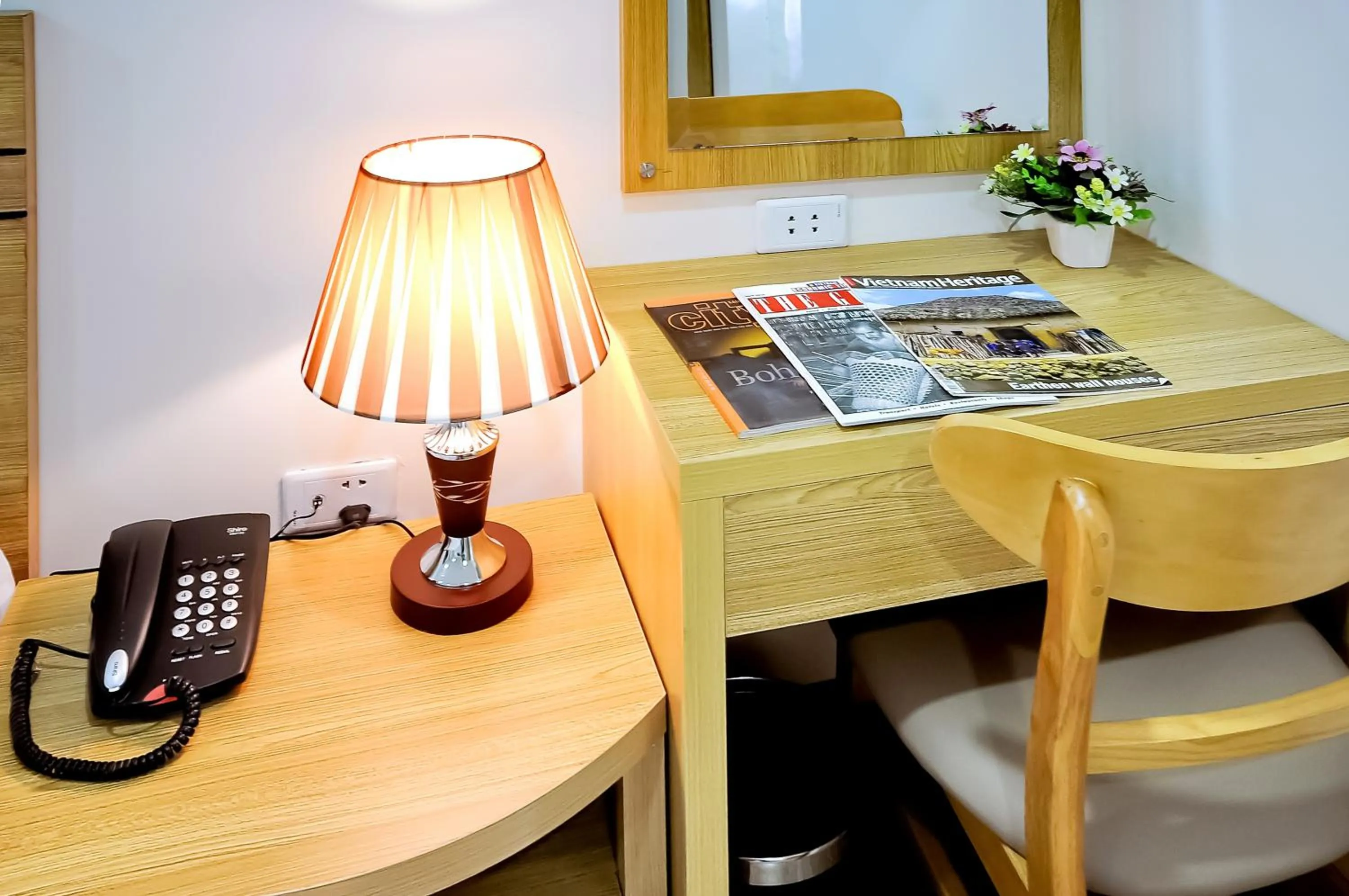 Dining area in May Ngu Sac - Iridescent Clouds Hotel