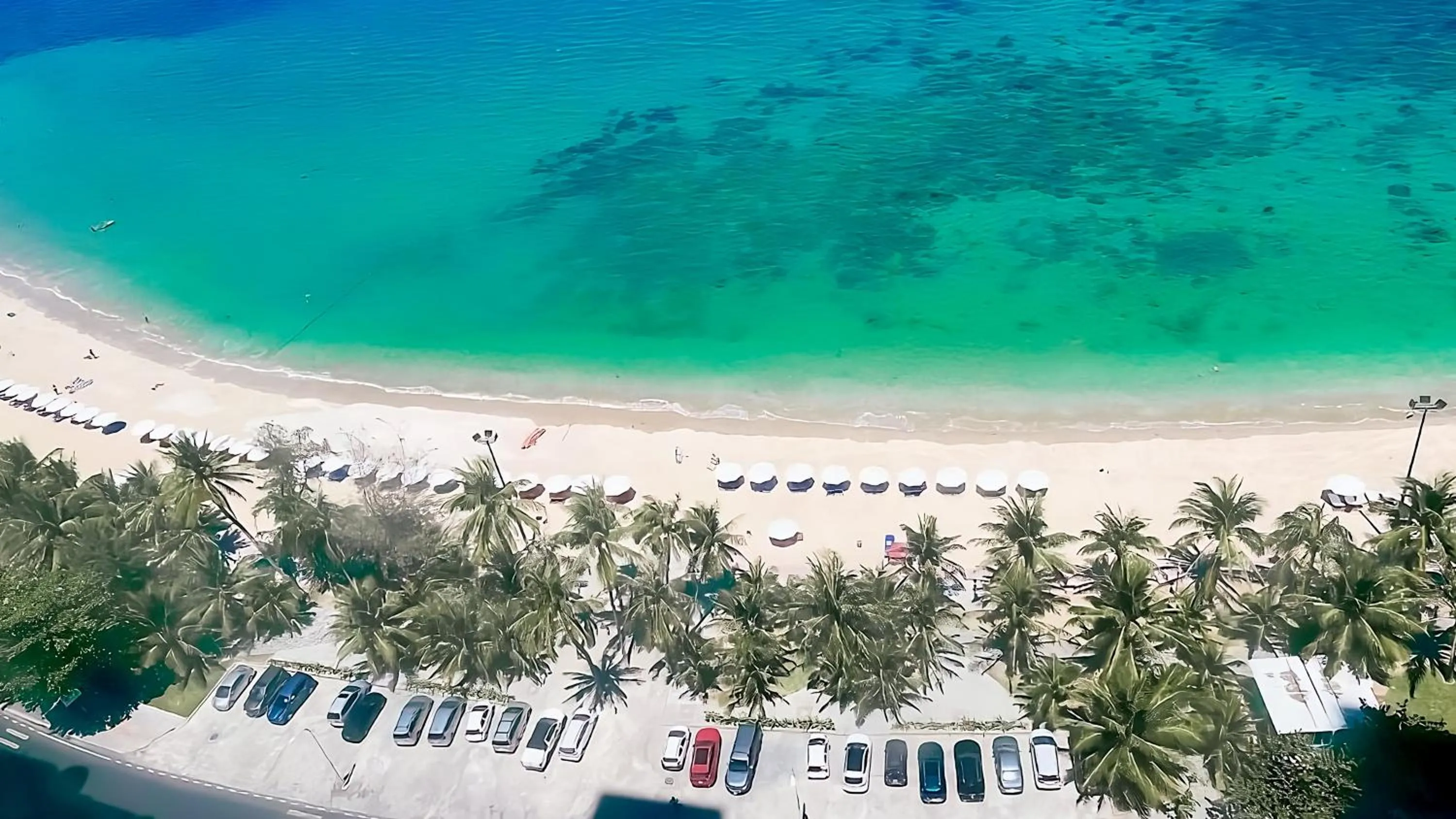 Beach in May Ngu Sac - Iridescent Clouds Hotel