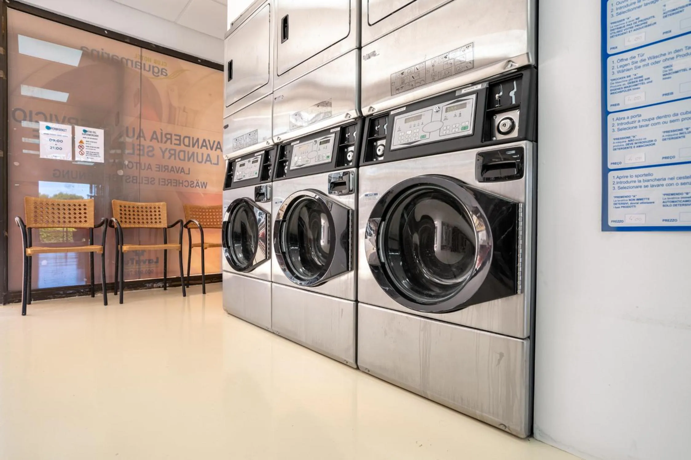 laundry in Club Hotel Aguamarina