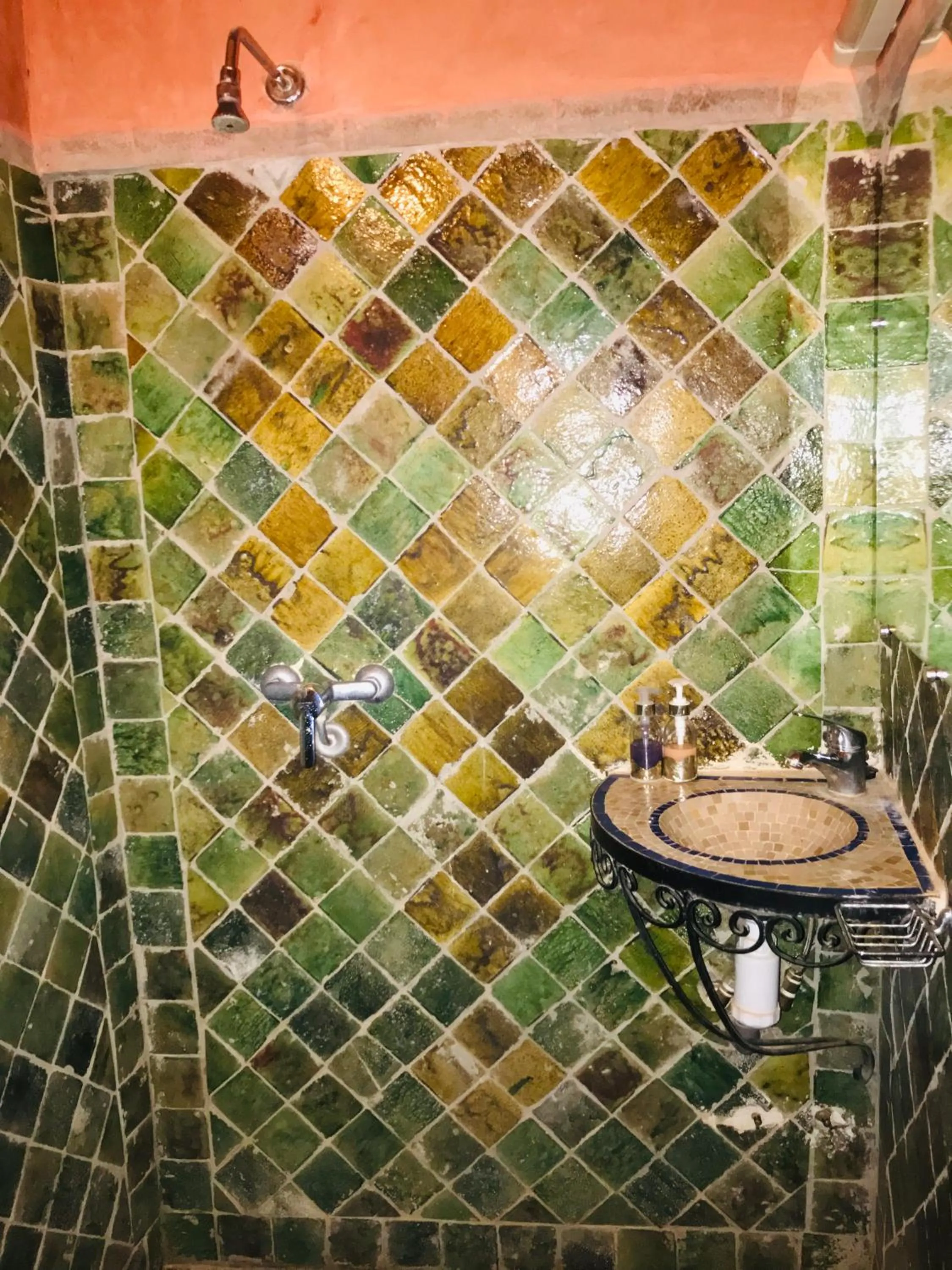 Bathroom in Kasbah Ennakb