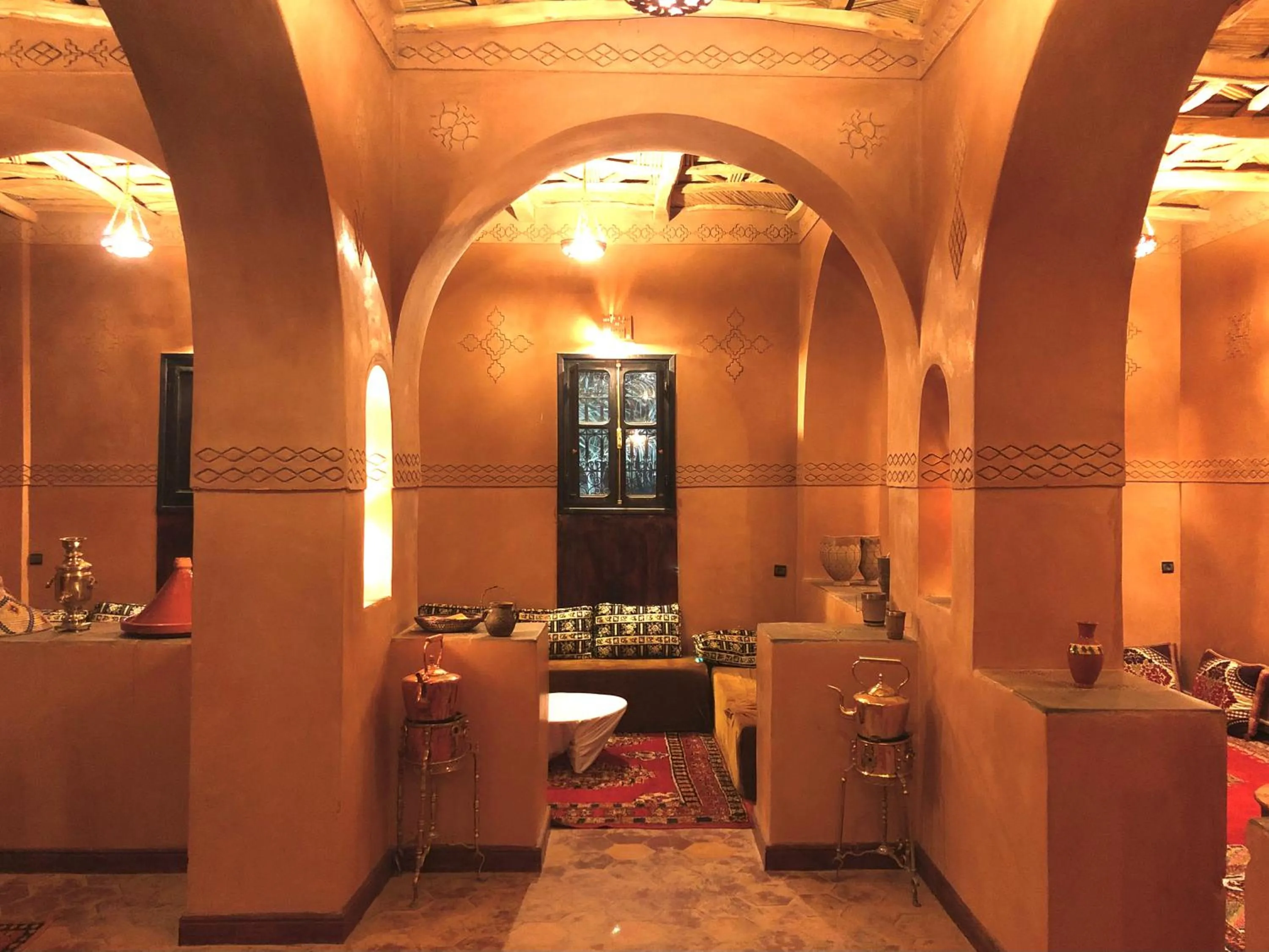 Dinner in Kasbah Ennakb