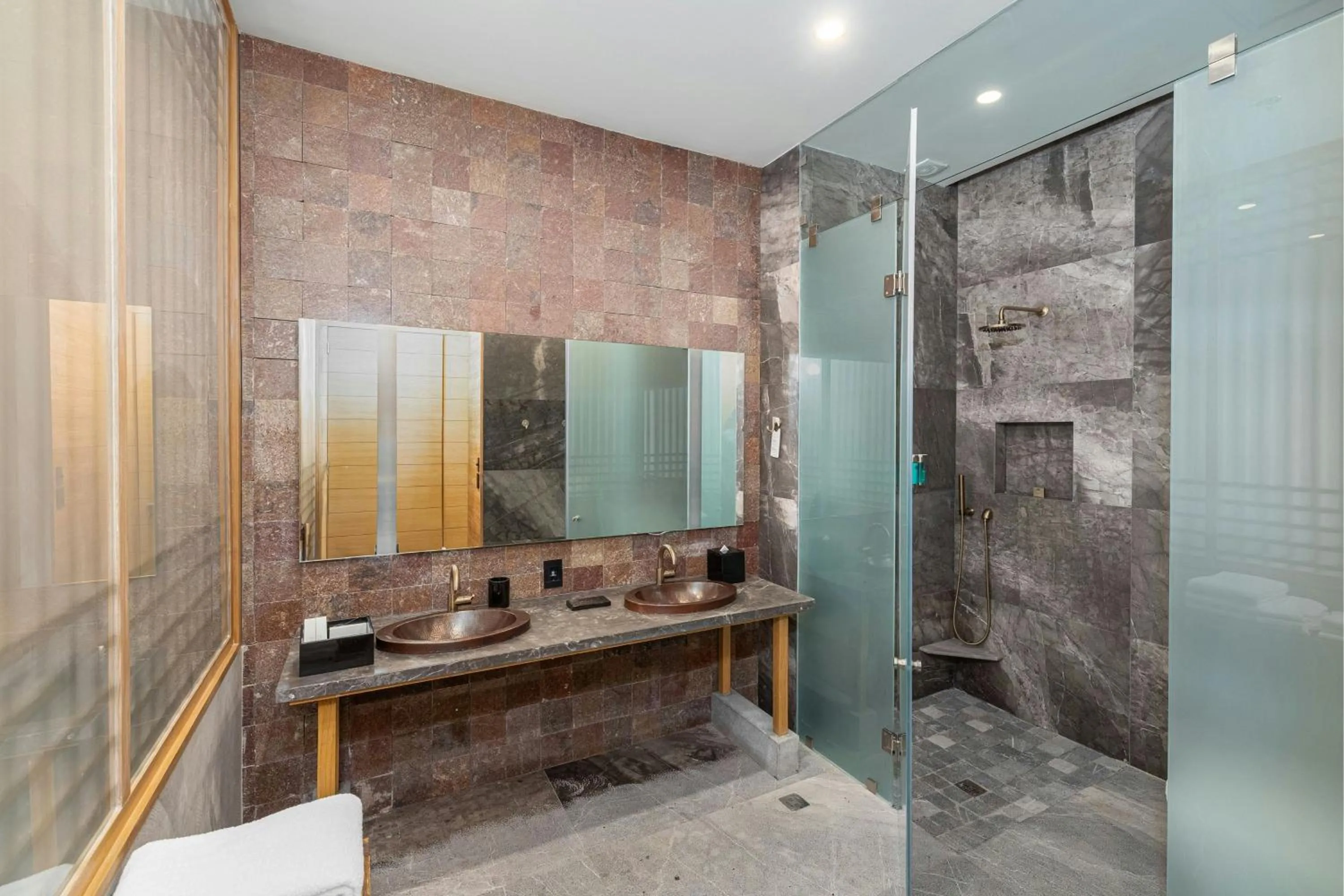 Bathroom in Clevia, San Miguel de Allende, Autograph Collection