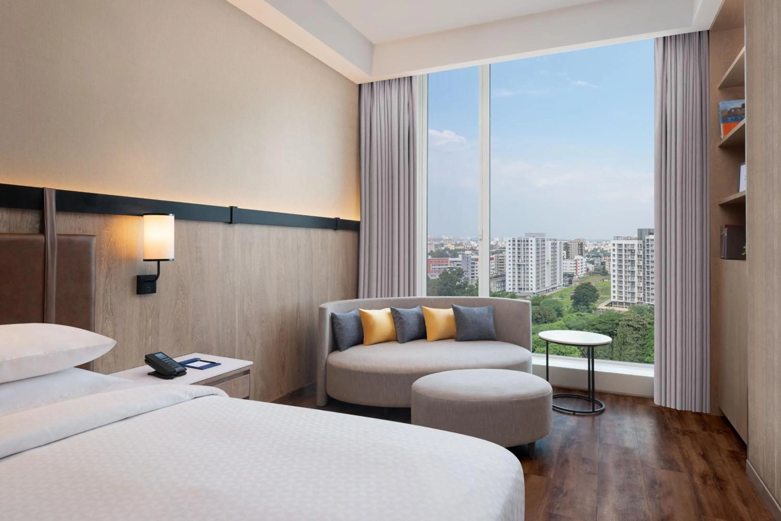 Bedroom, Bed in Four Points by Sheraton Nashik