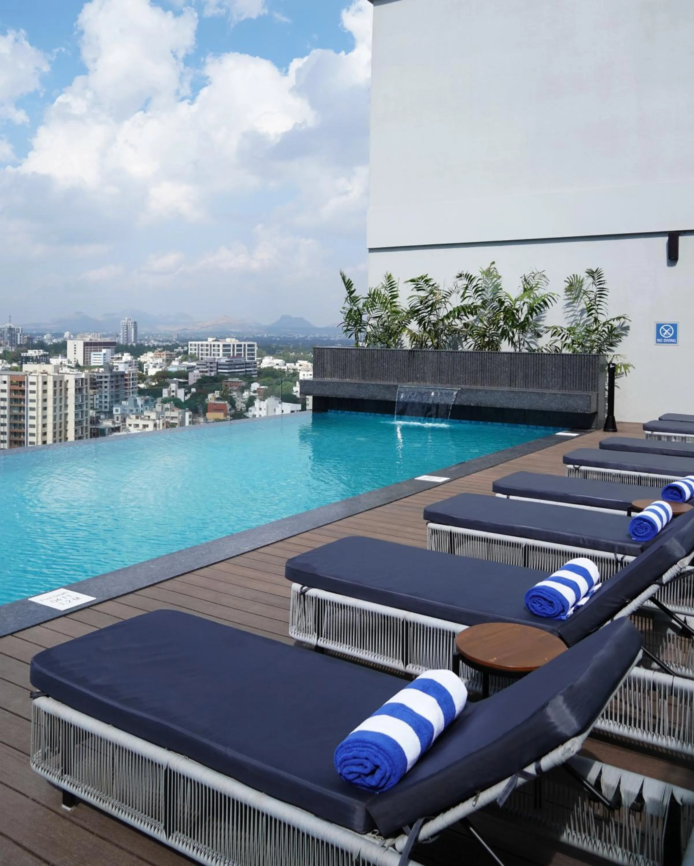 Swimming pool in Four Points by Sheraton Nashik