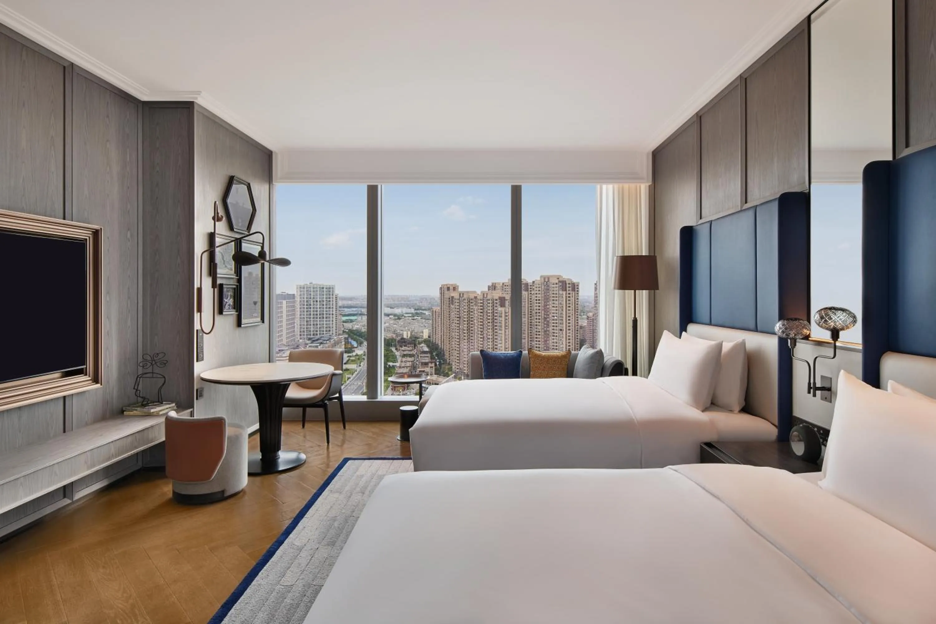Bed in Le Meridien Nantong