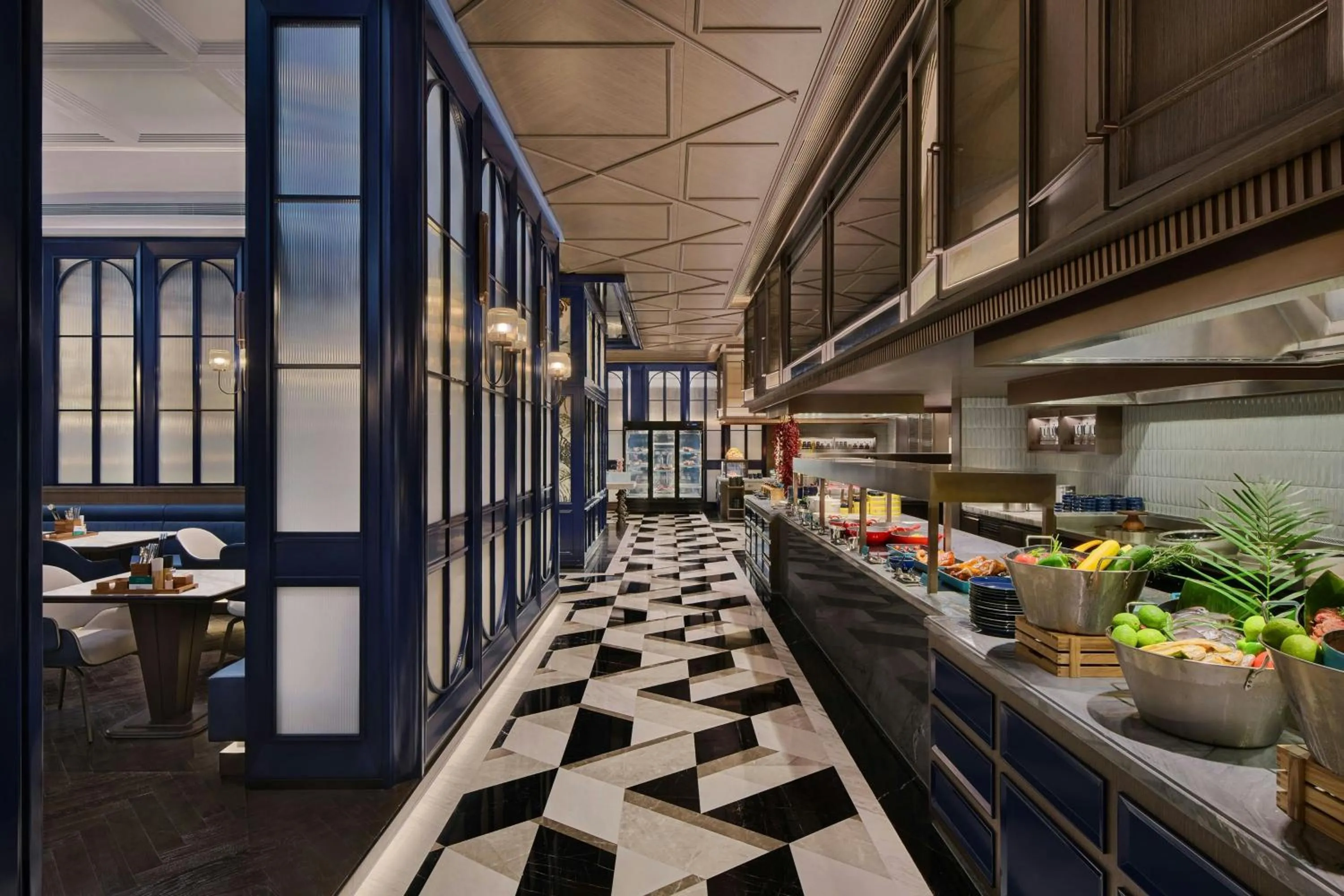 Restaurant/places to eat in Le Meridien Nantong