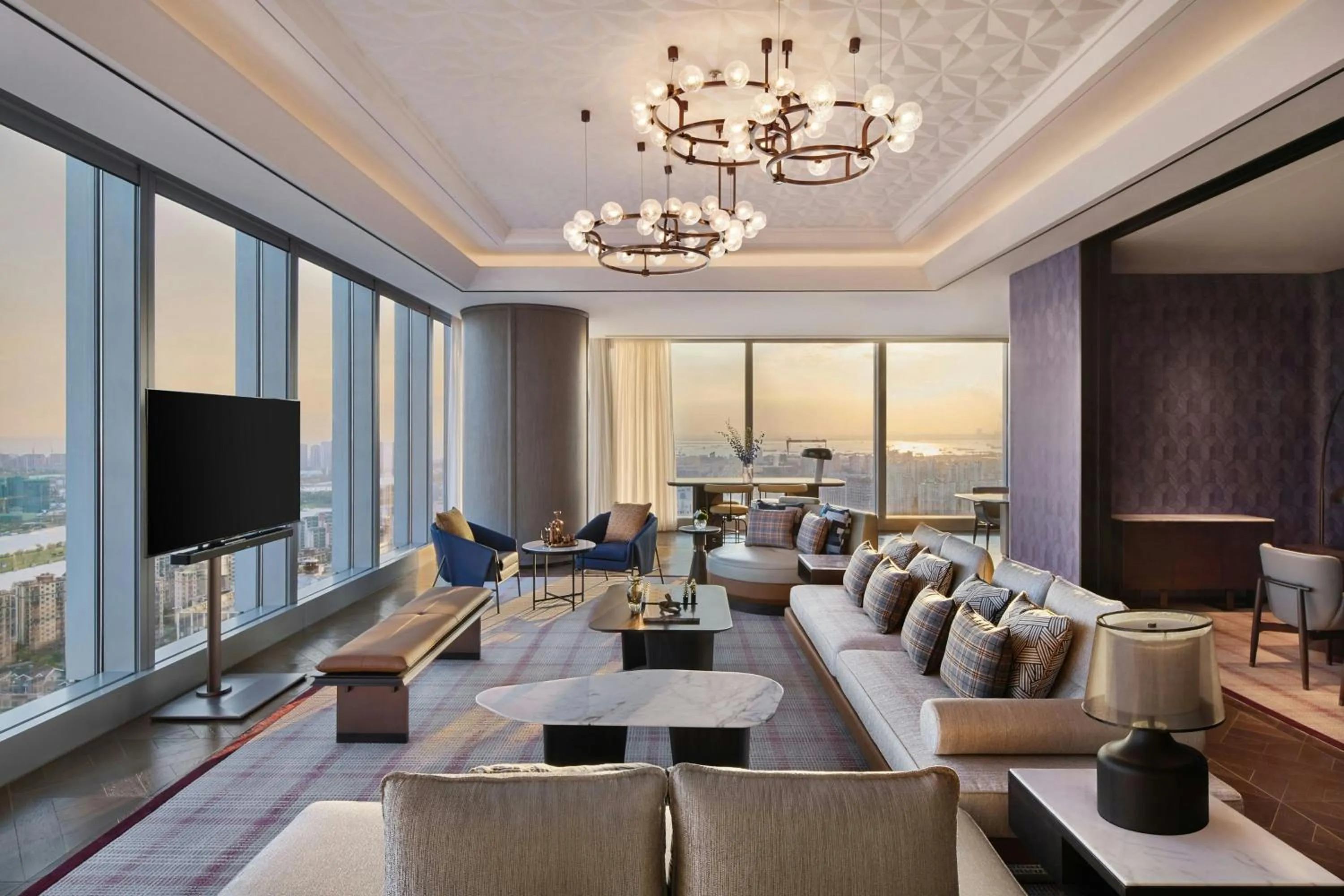 Photo of the whole room in Le Meridien Nantong