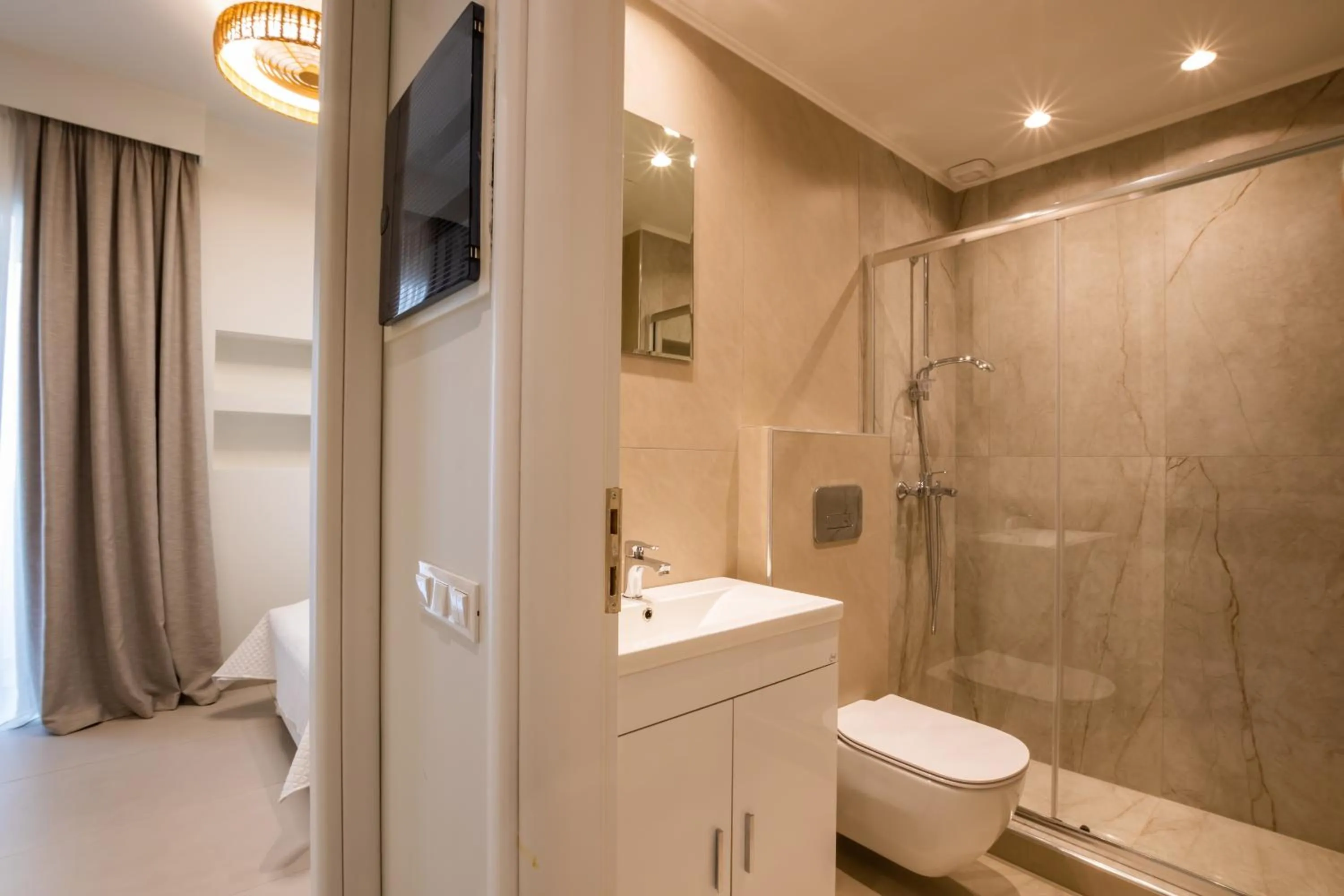 Shower in Onyro Villas