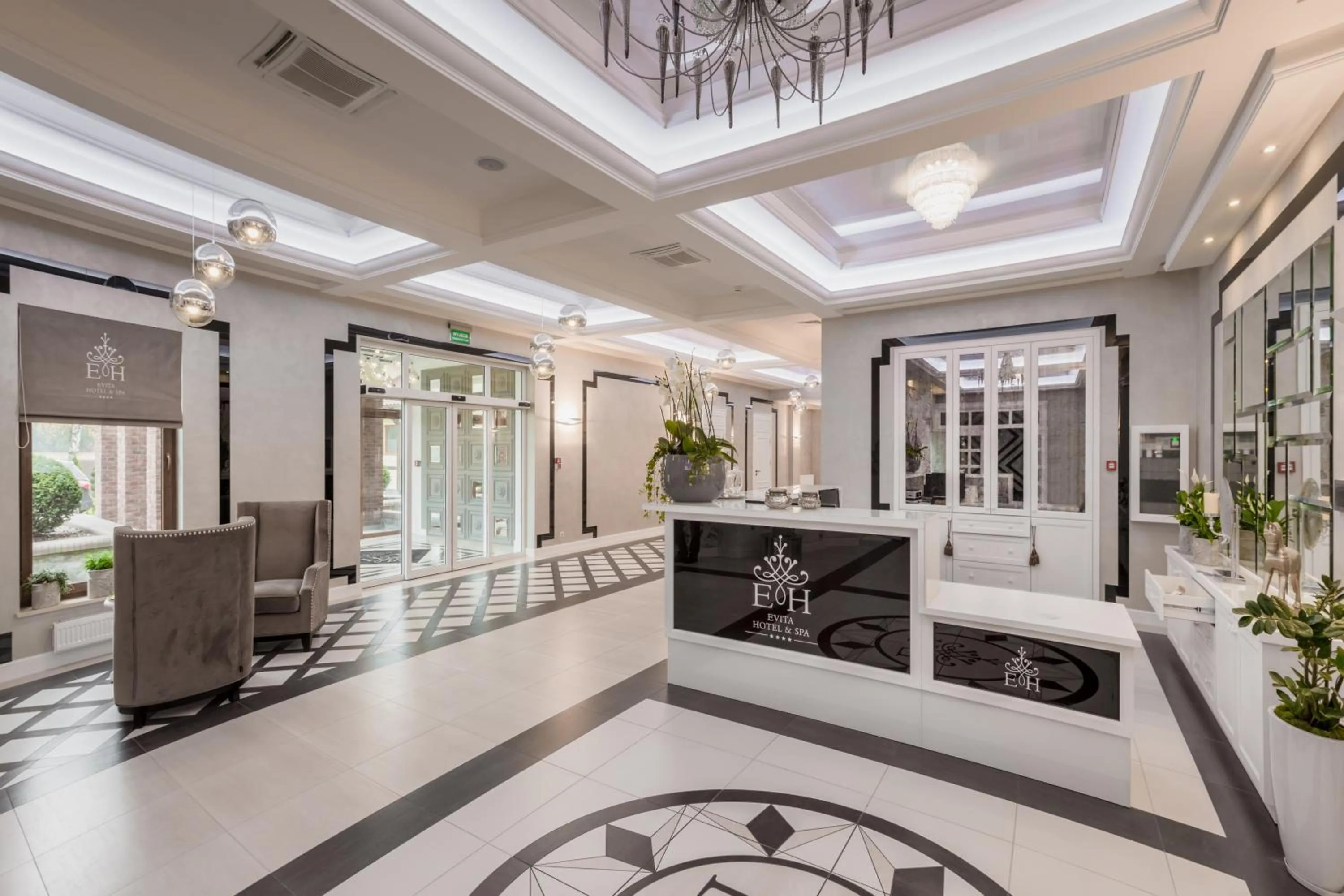 Lobby or reception in Evita Hotel & SPA