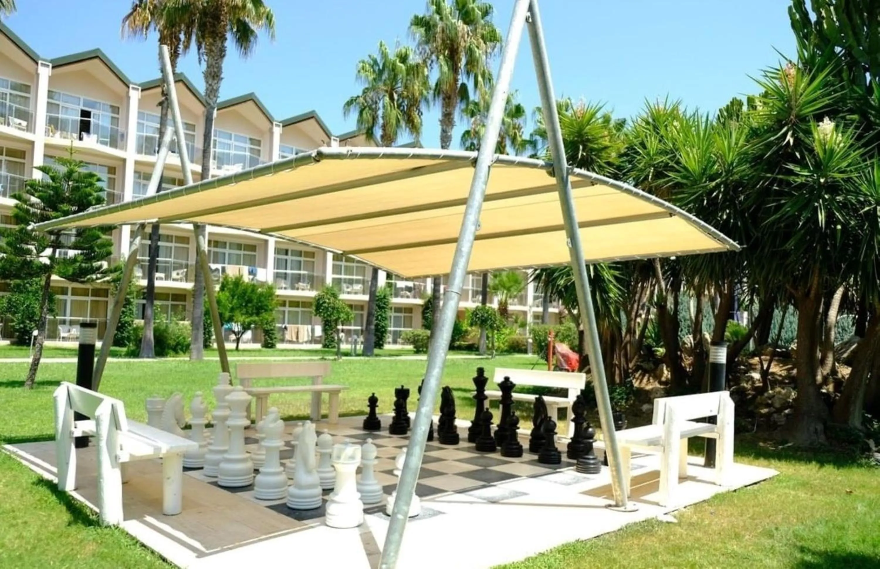 Garden in Dobedan World Palace Hotel ''Ex Brand Alva Donna World Palace ''