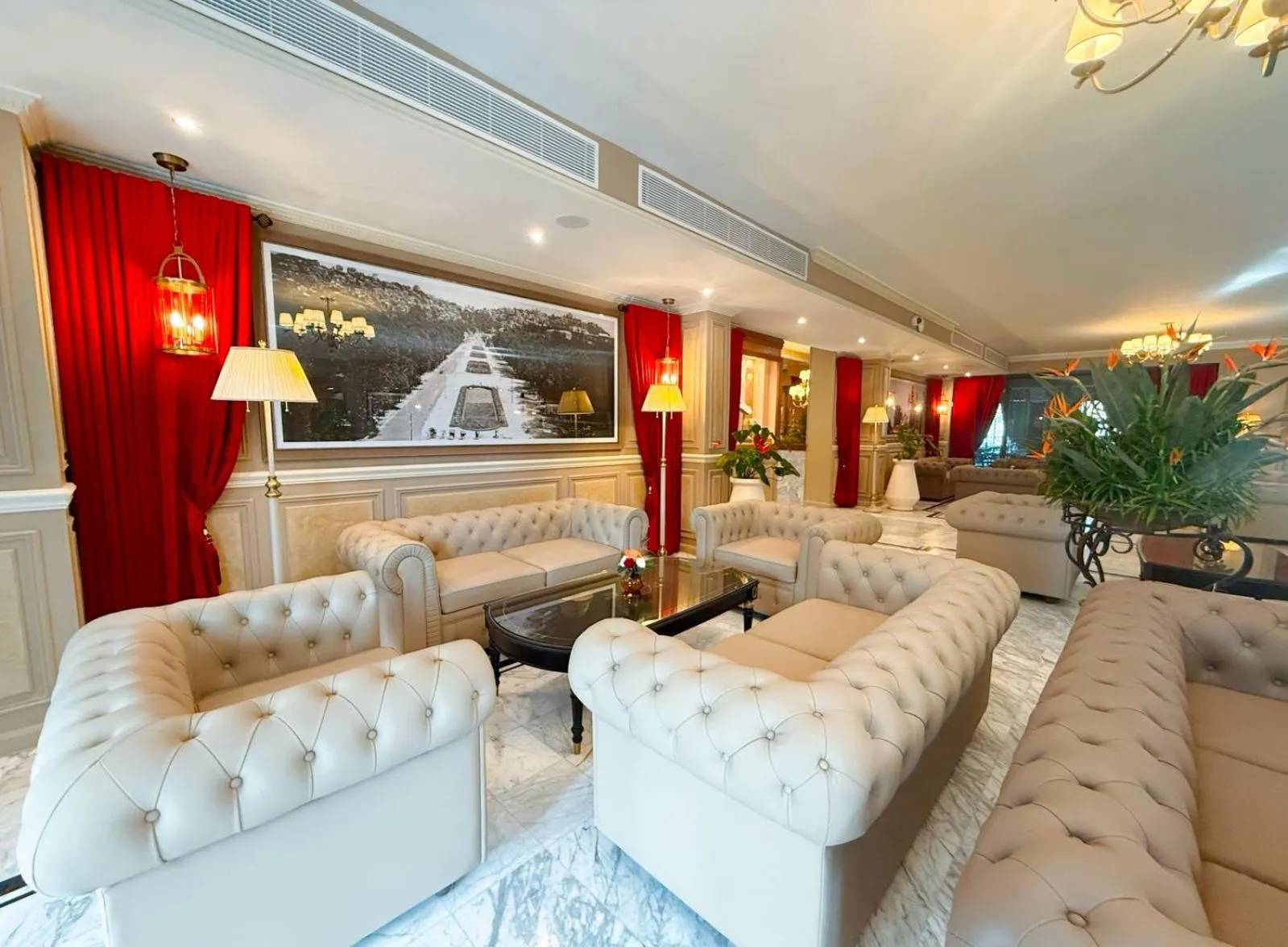 Property building in Hôtel Colbert Palace