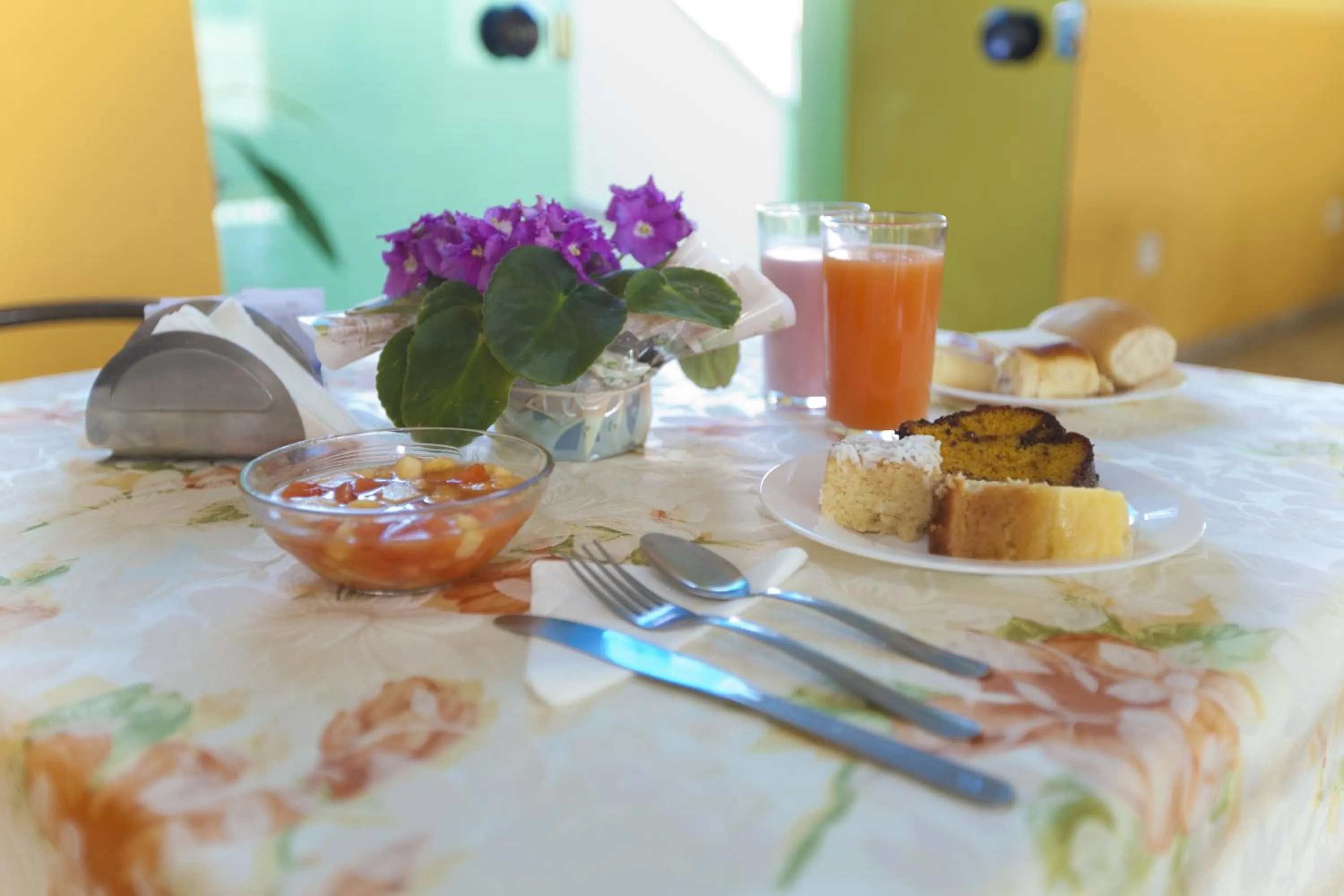 Breakfast in Hotel Oly Plaza