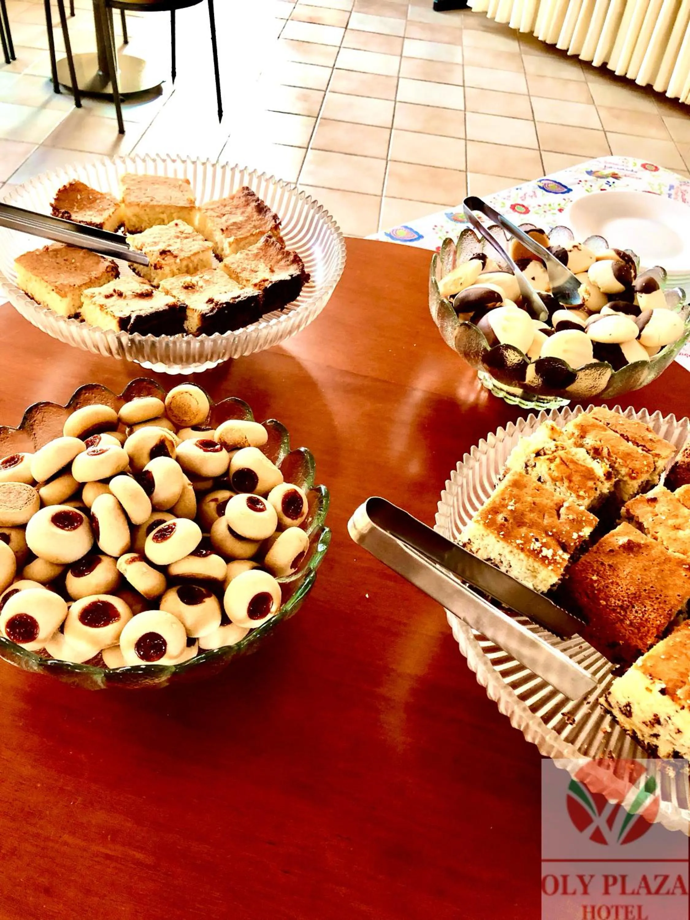 Food in Hotel Oly Plaza