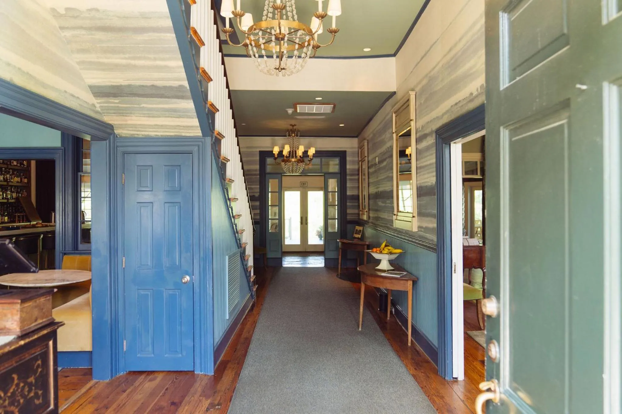 Facade/entrance in The Clifton