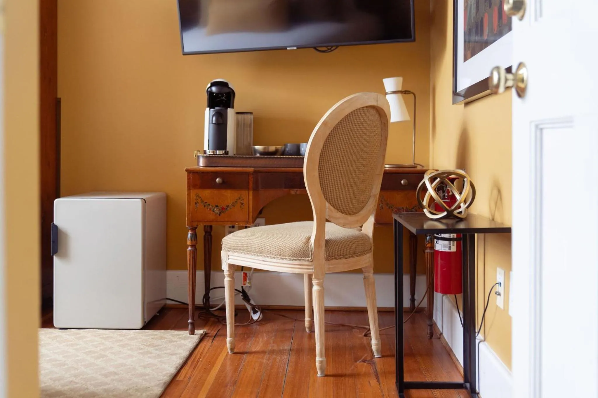 Coffee/tea facilities in The Clifton