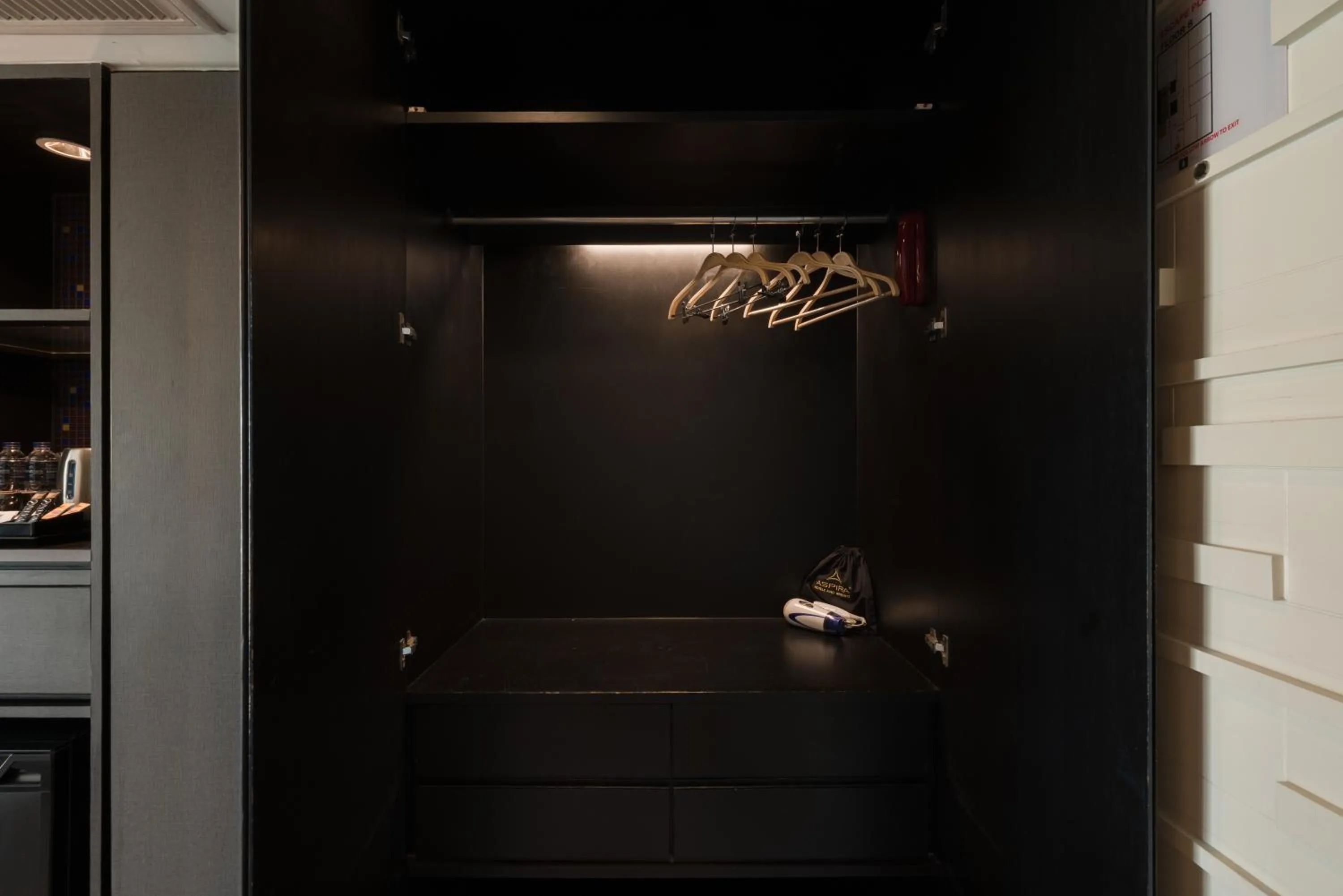 hair dryier in Skye Hotel Bangkok