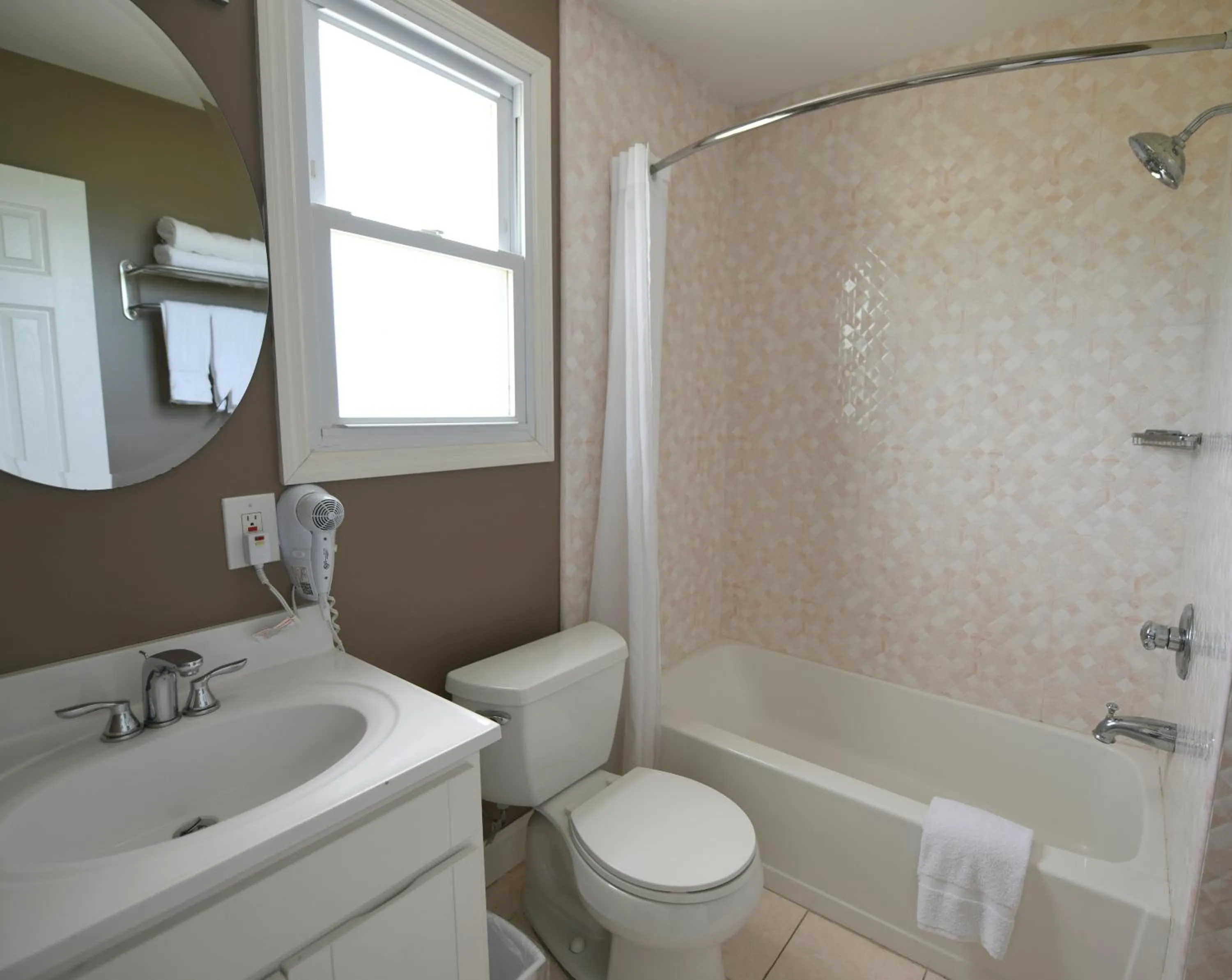 Shower in Bayview Resort