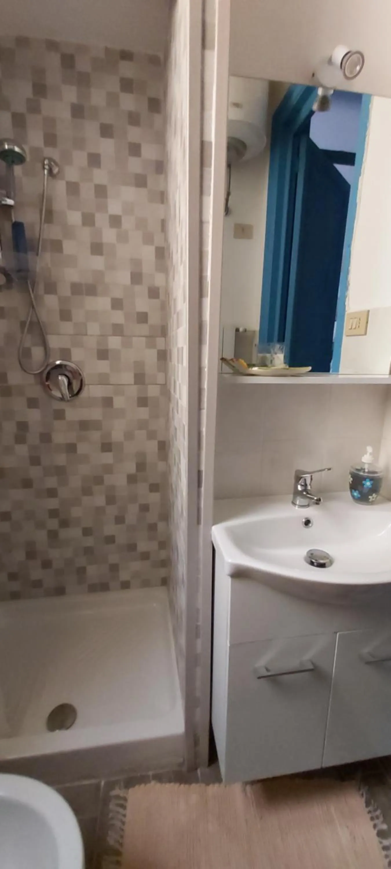 Bathroom in B&B SoleLuna della Solidarietà