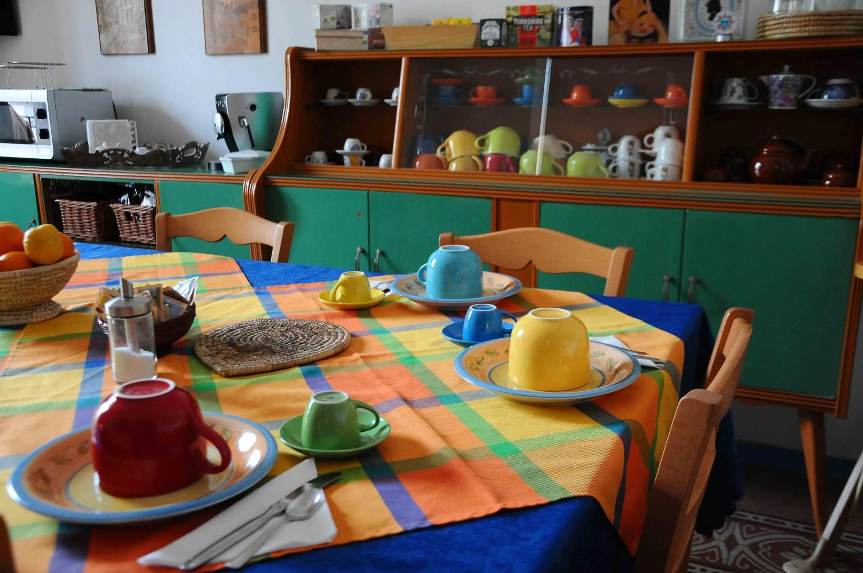 Communal lounge/ TV room in B&B SoleLuna della Solidarietà