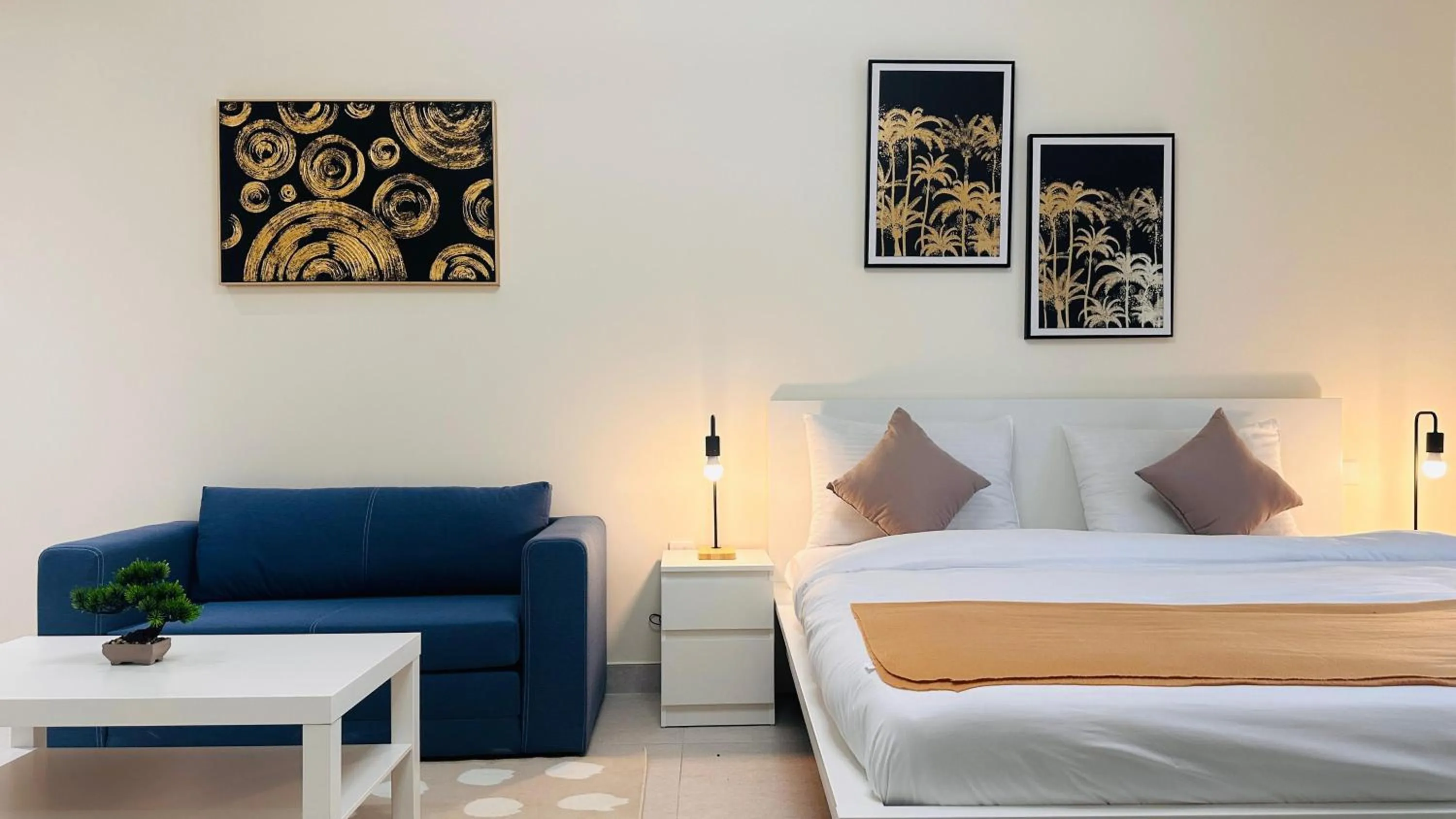 Photo of the whole room, Bed in Sunday Sheikh Zayed Road Concord Tower by Belvilla