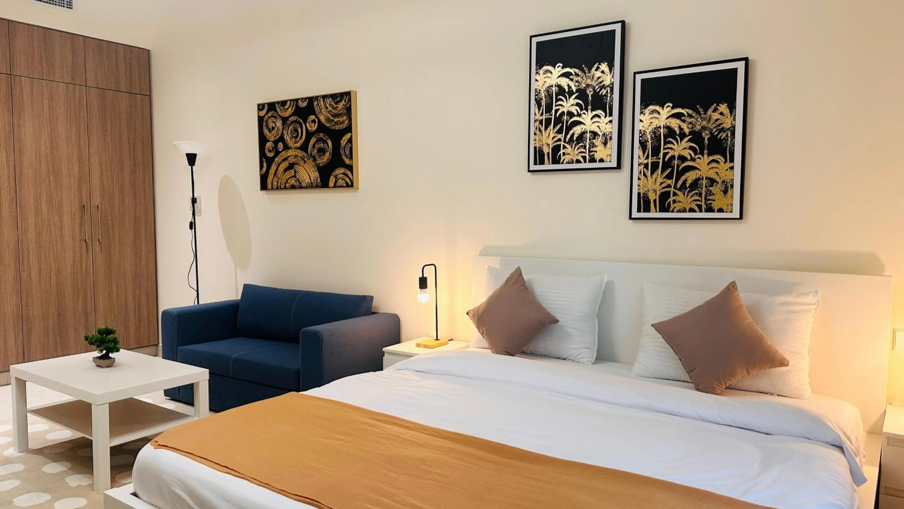 Photo of the whole room, Bed in Sunday Sheikh Zayed Road Concord Tower by Belvilla