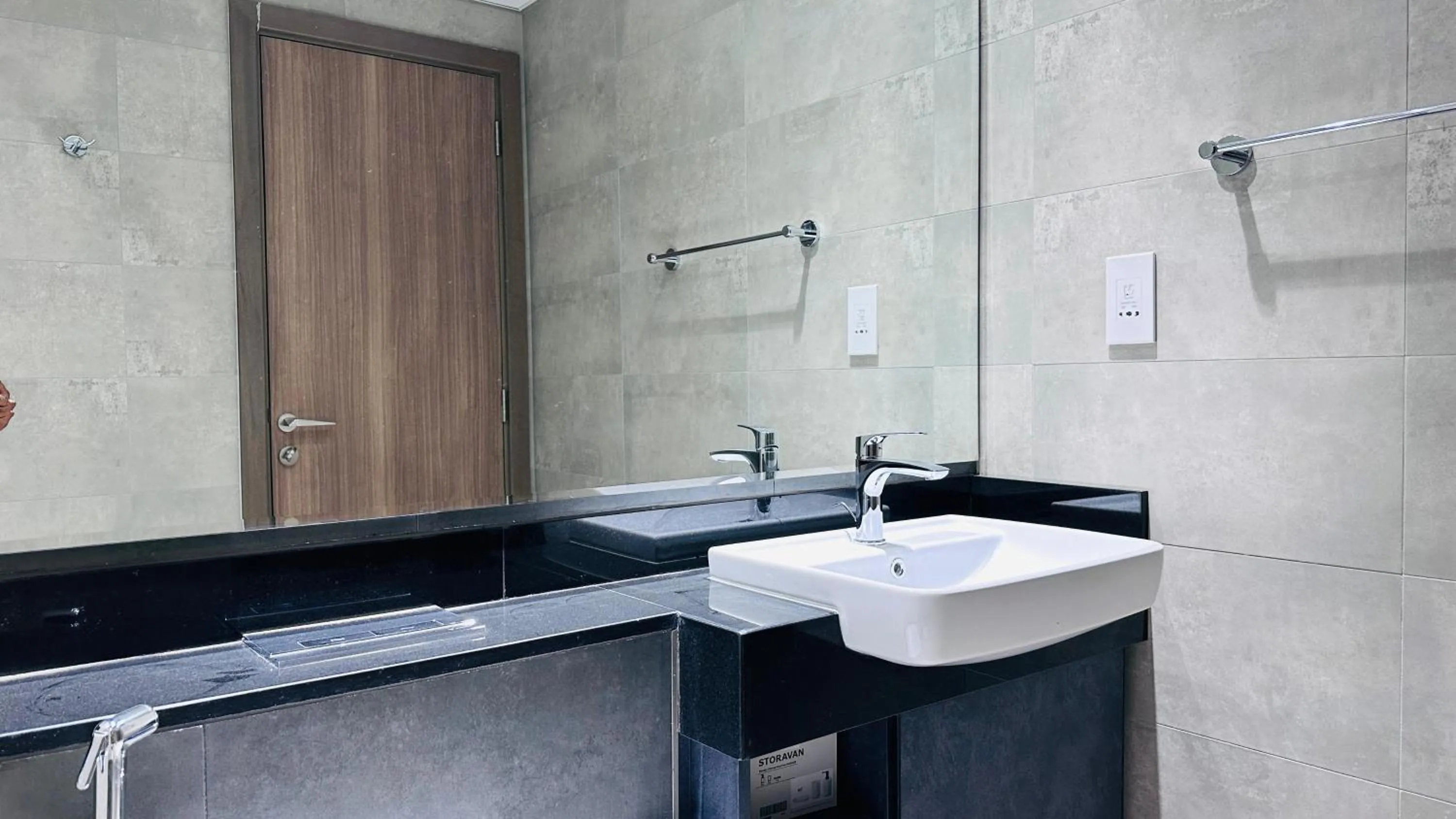 Bathroom in Sunday Sheikh Zayed Road Concord Tower by Belvilla