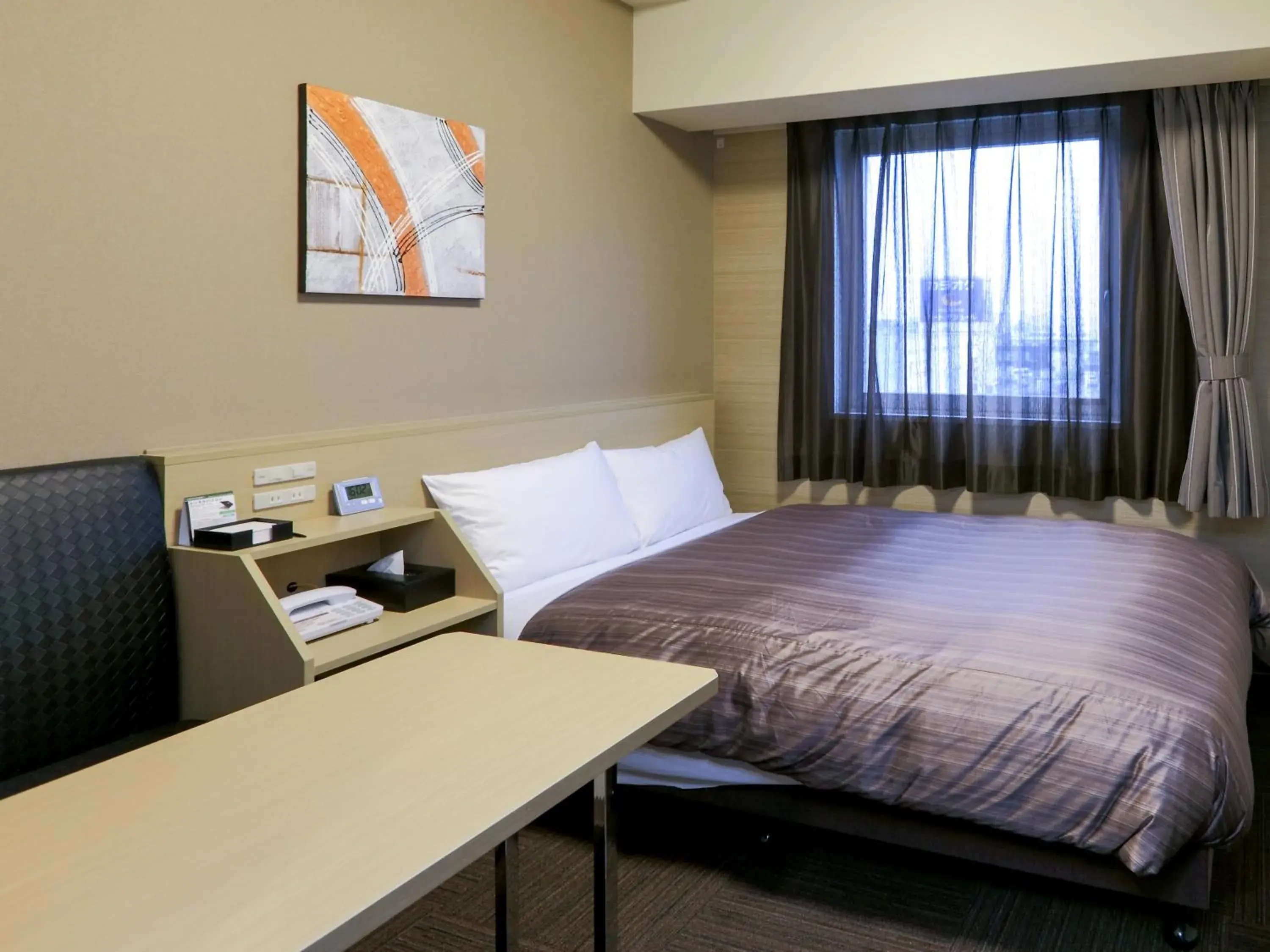 Double Room with Small Double Bed - Smoking in Hotel Route Inn Hamamatsu Dealer Dori Double Room with Small Double Bed - Smoking in Hotel Route Inn Hamamatsu Dealer Dori