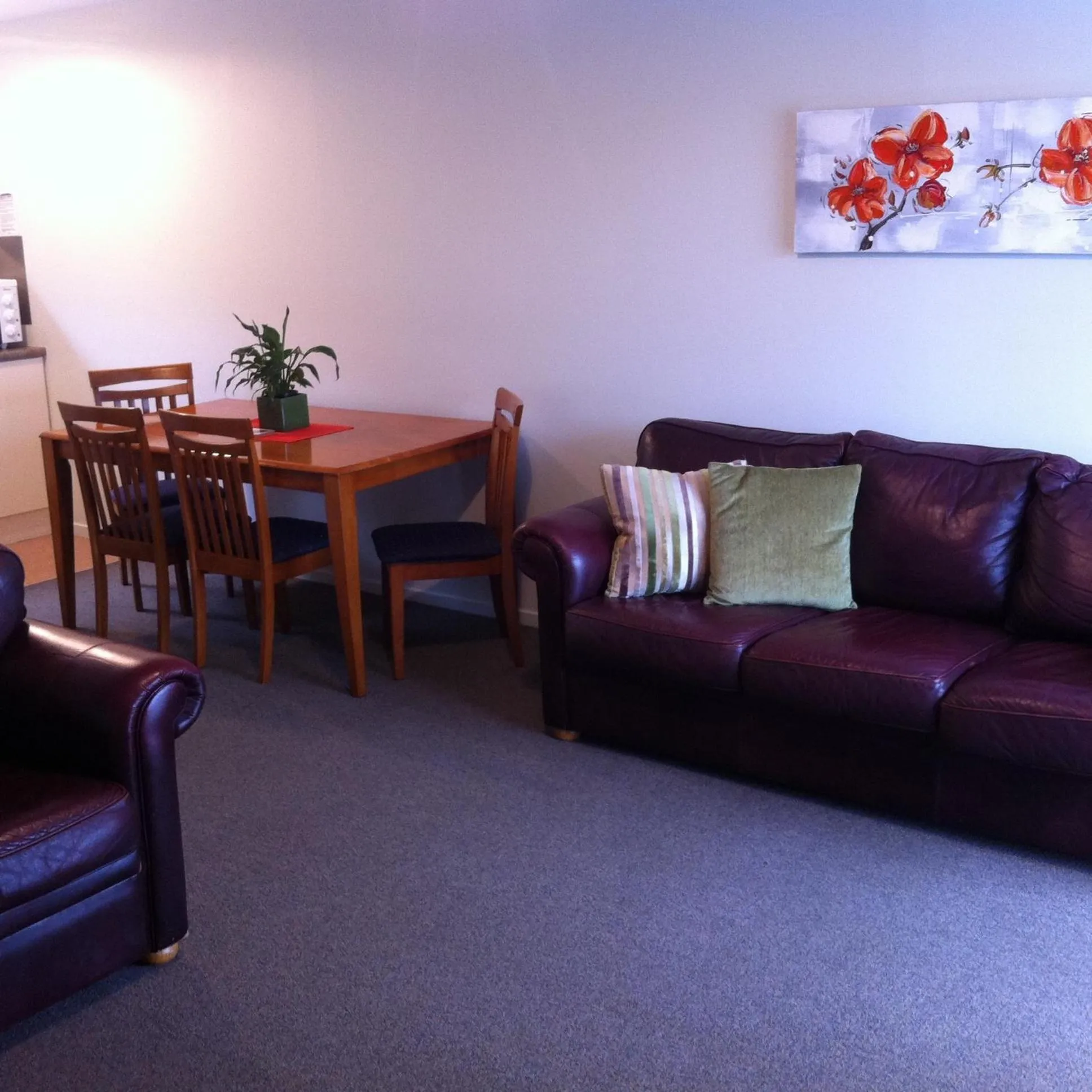 Living room in Darfield Motel