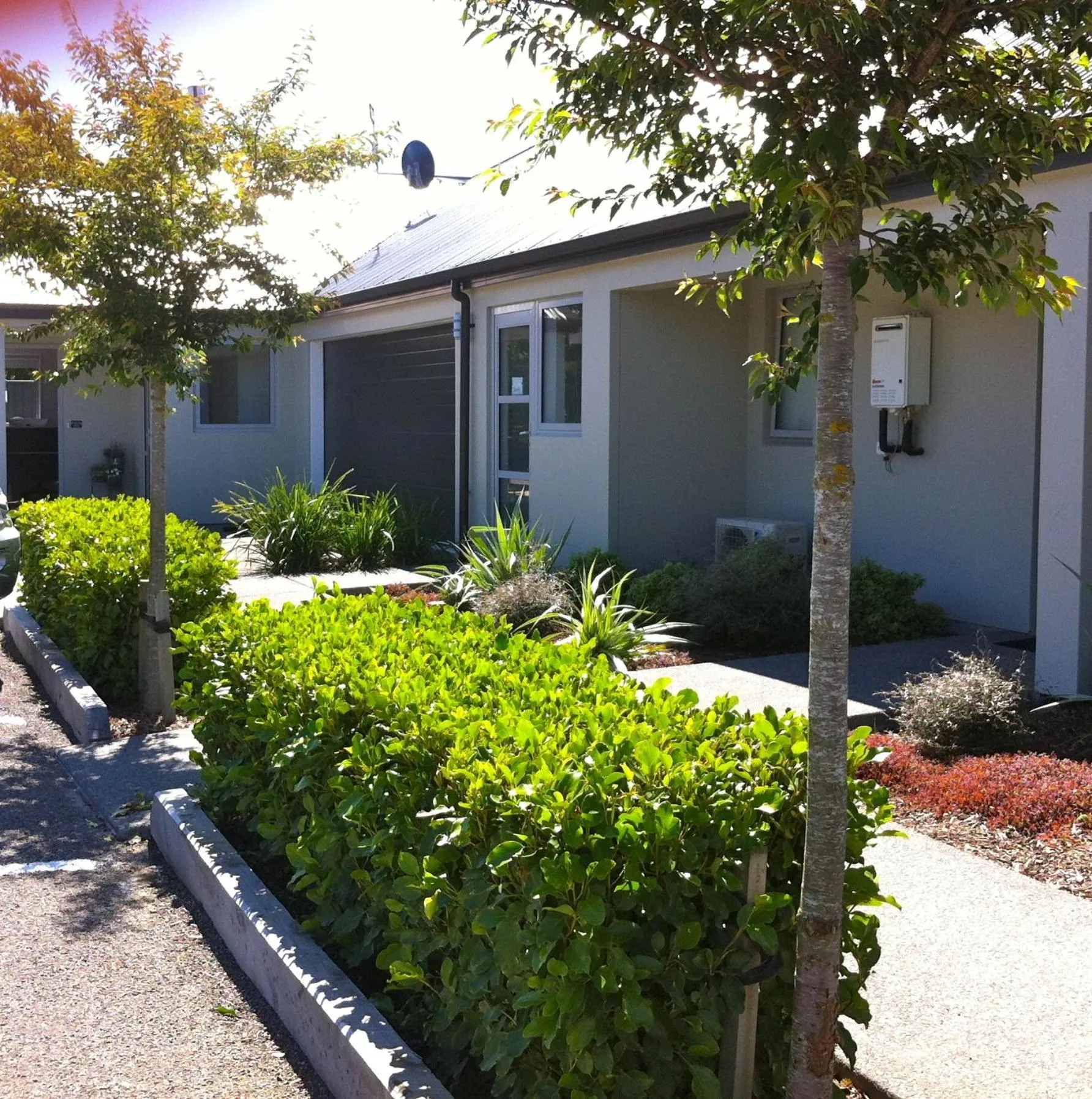 Facade/entrance in Darfield Motel